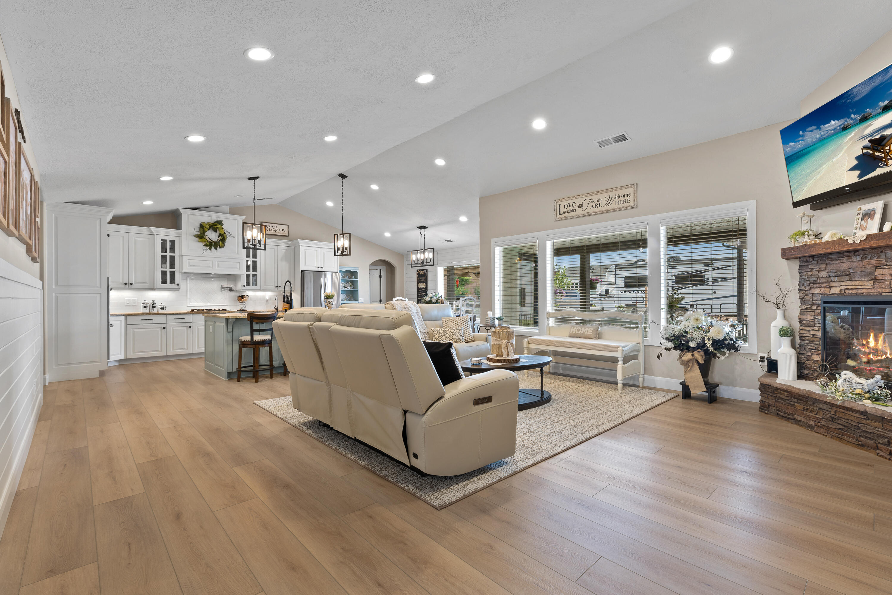 NORTH HILL ESTATES - Residential