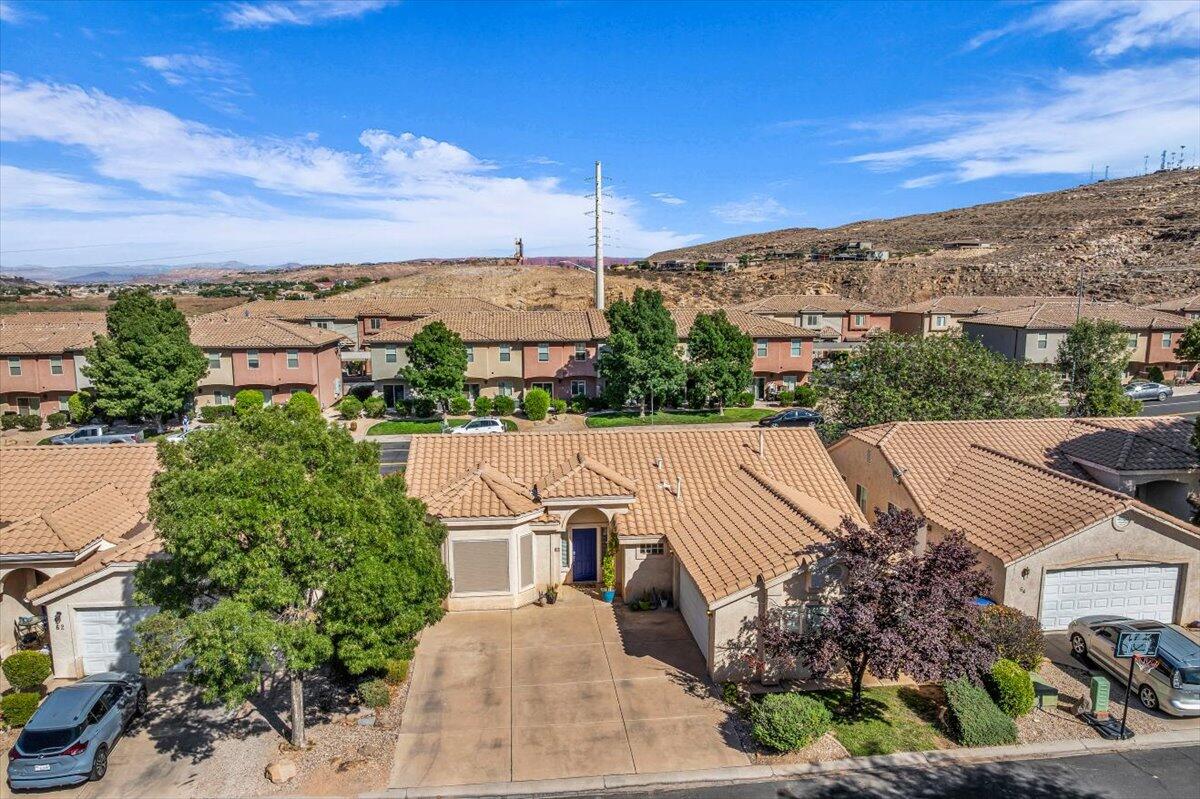 MIRAGE ESTATES - Residential