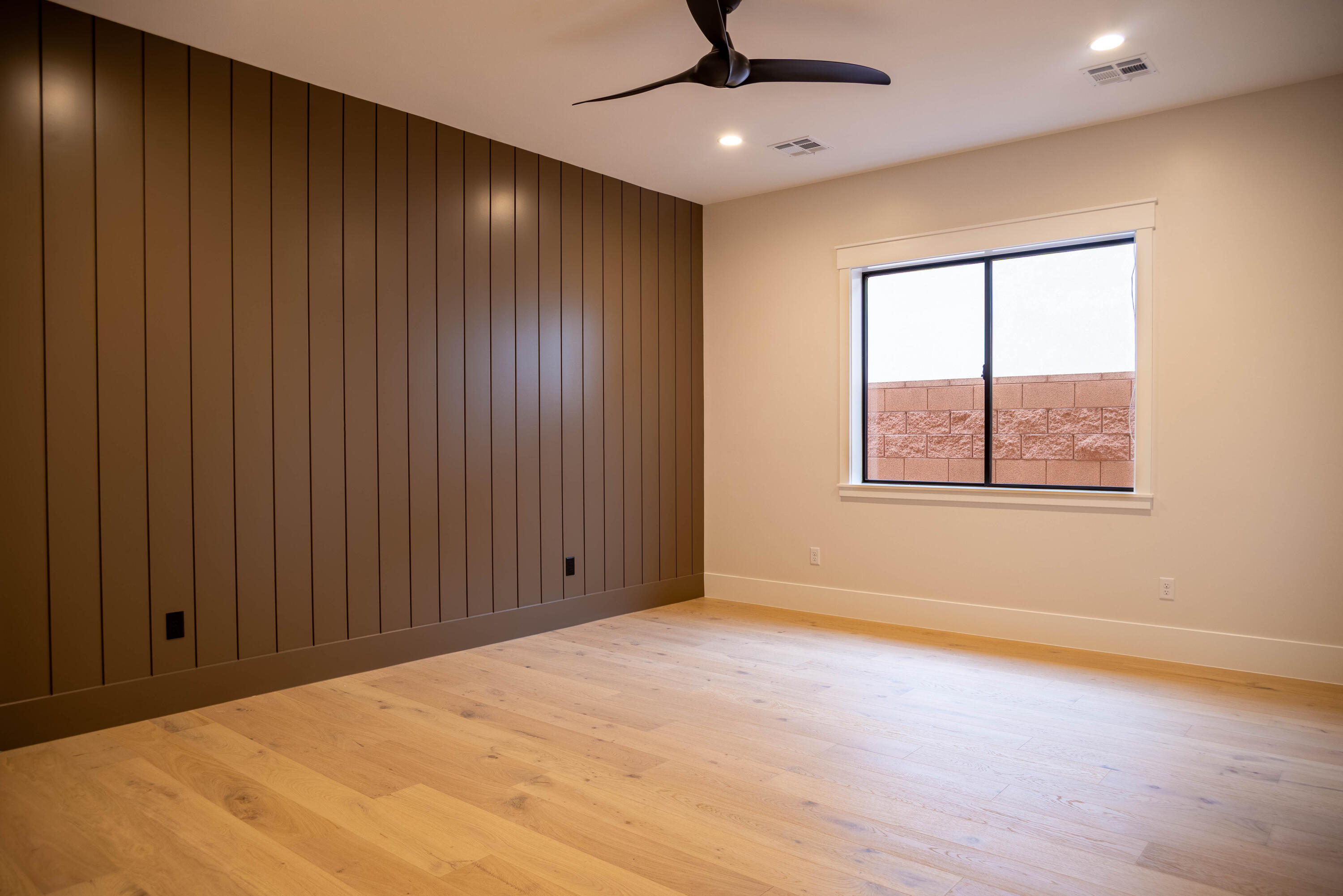 LAKESIDE STUCKI FARMS - Residential