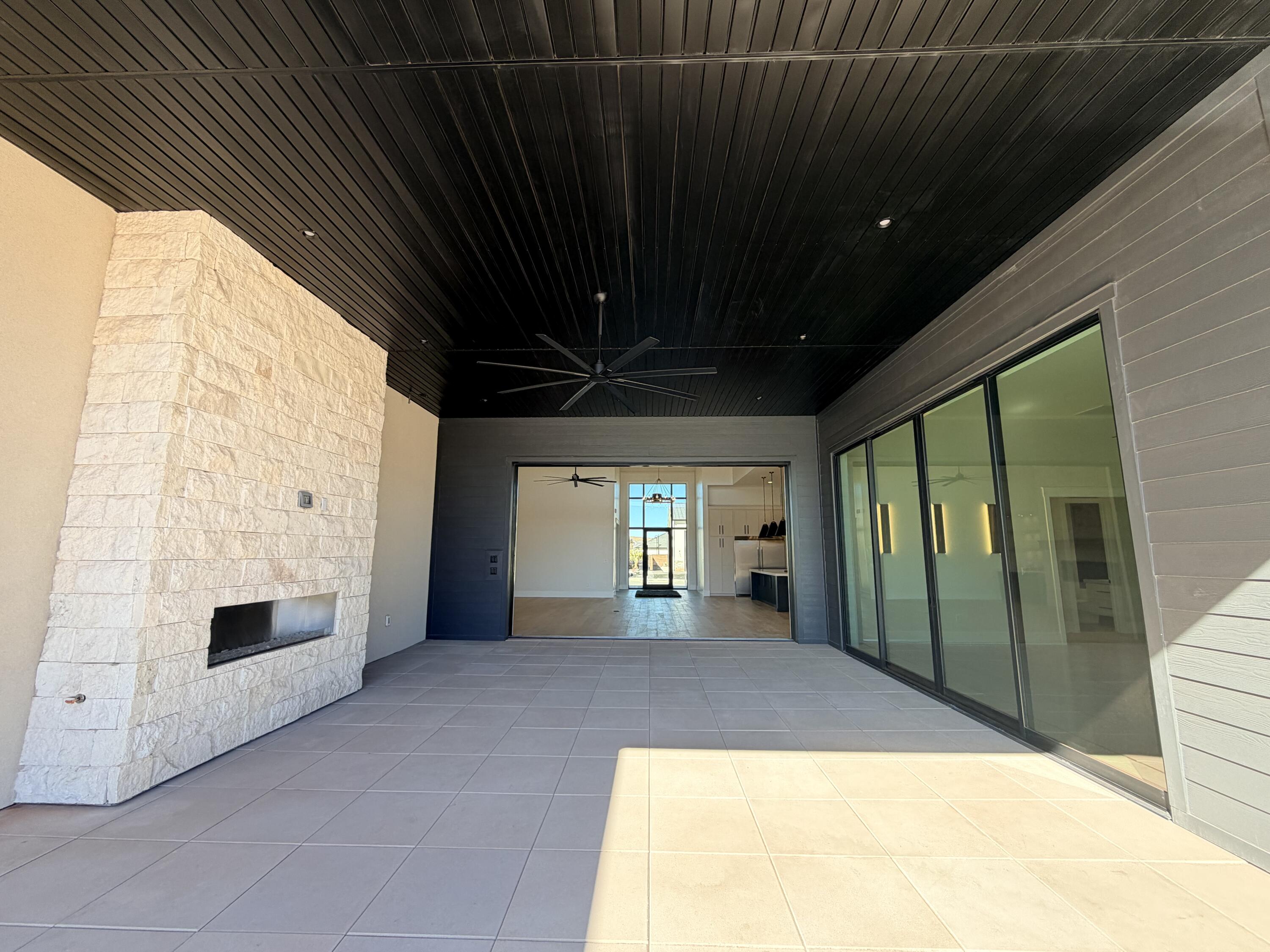 LAKESIDE STUCKI FARMS - Residential