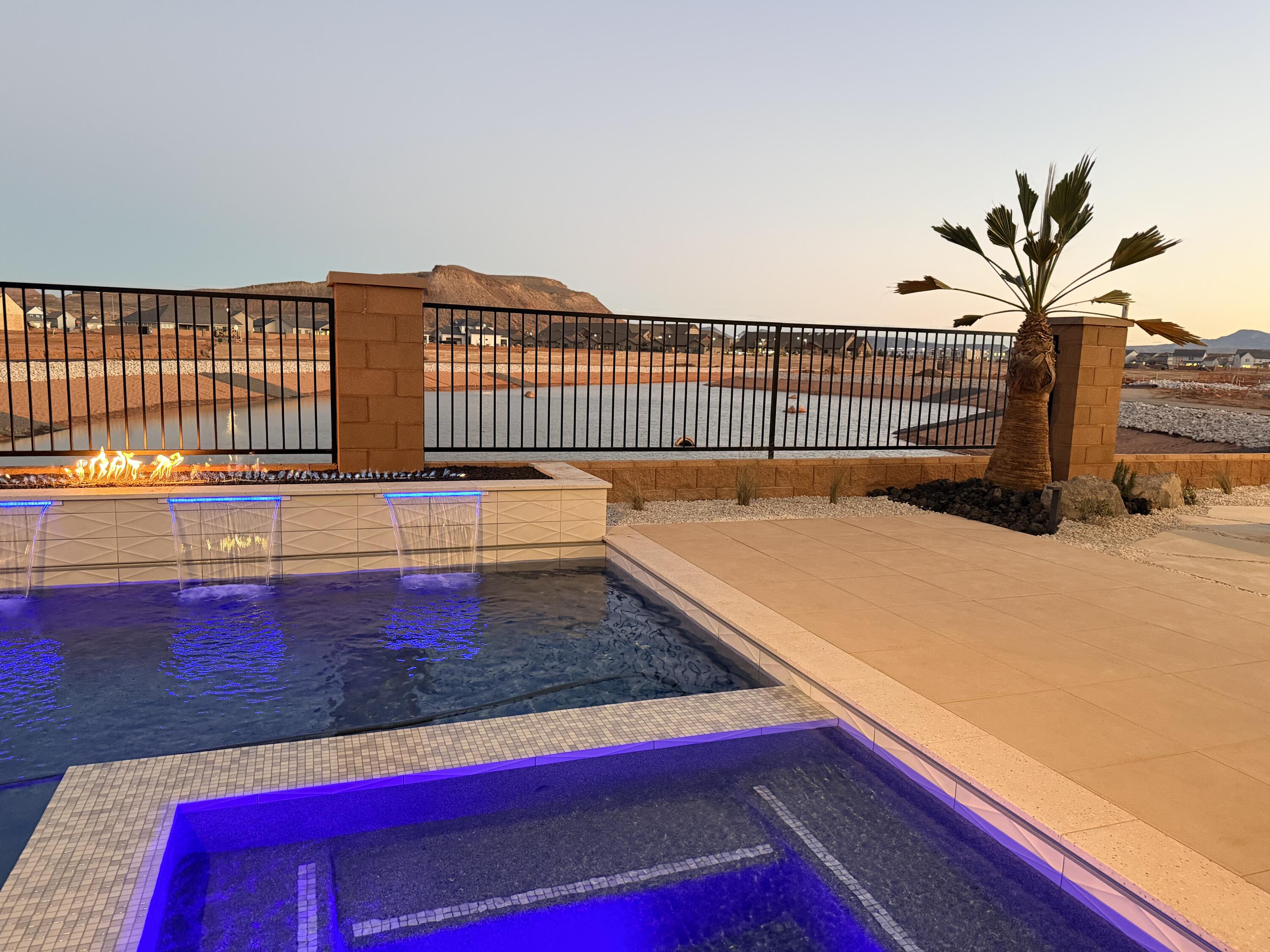 LAKESIDE STUCKI FARMS - Residential