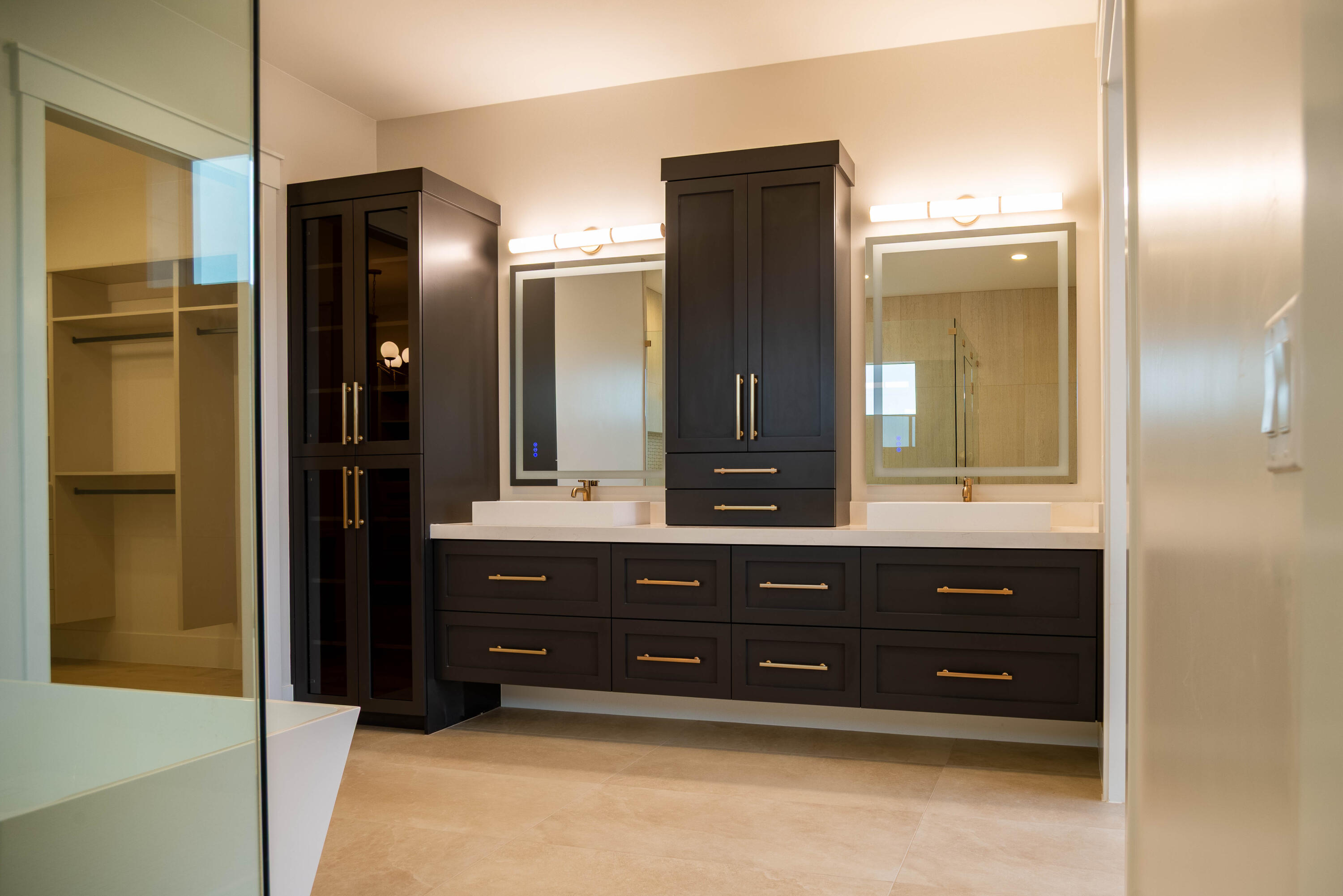 LAKESIDE STUCKI FARMS - Residential