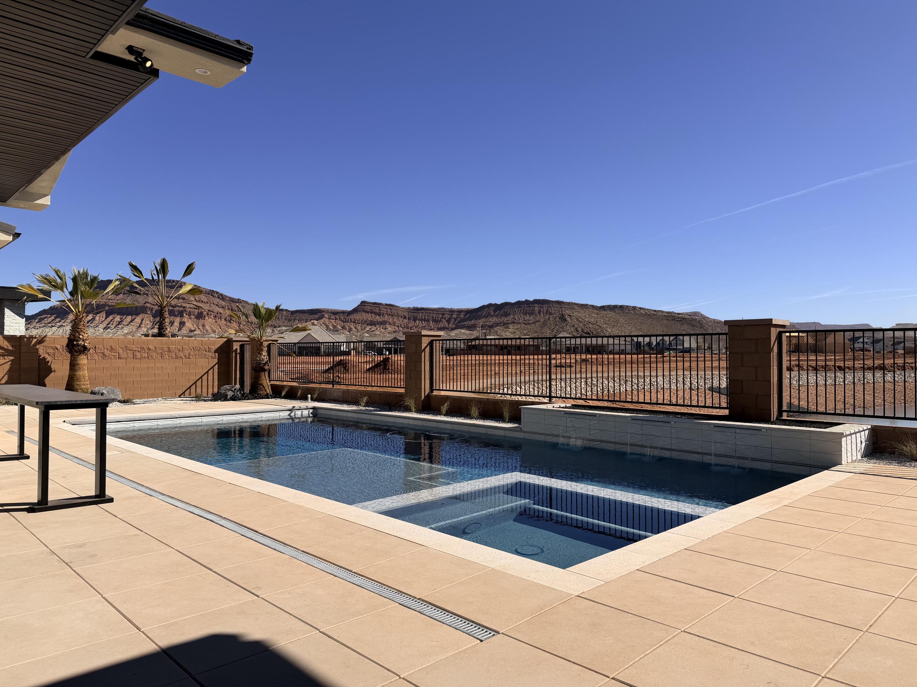 LAKESIDE STUCKI FARMS - Residential