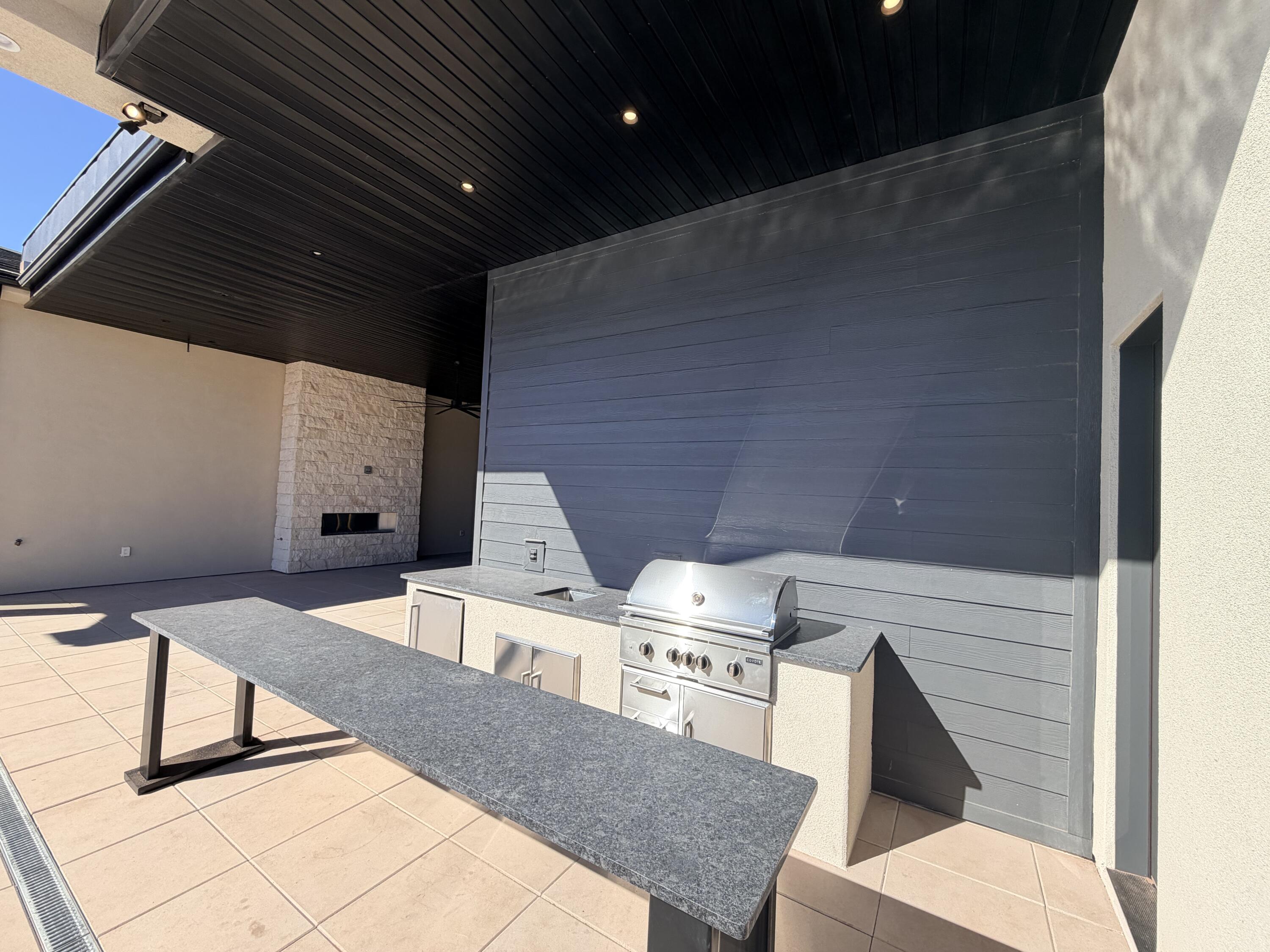 LAKESIDE STUCKI FARMS - Residential