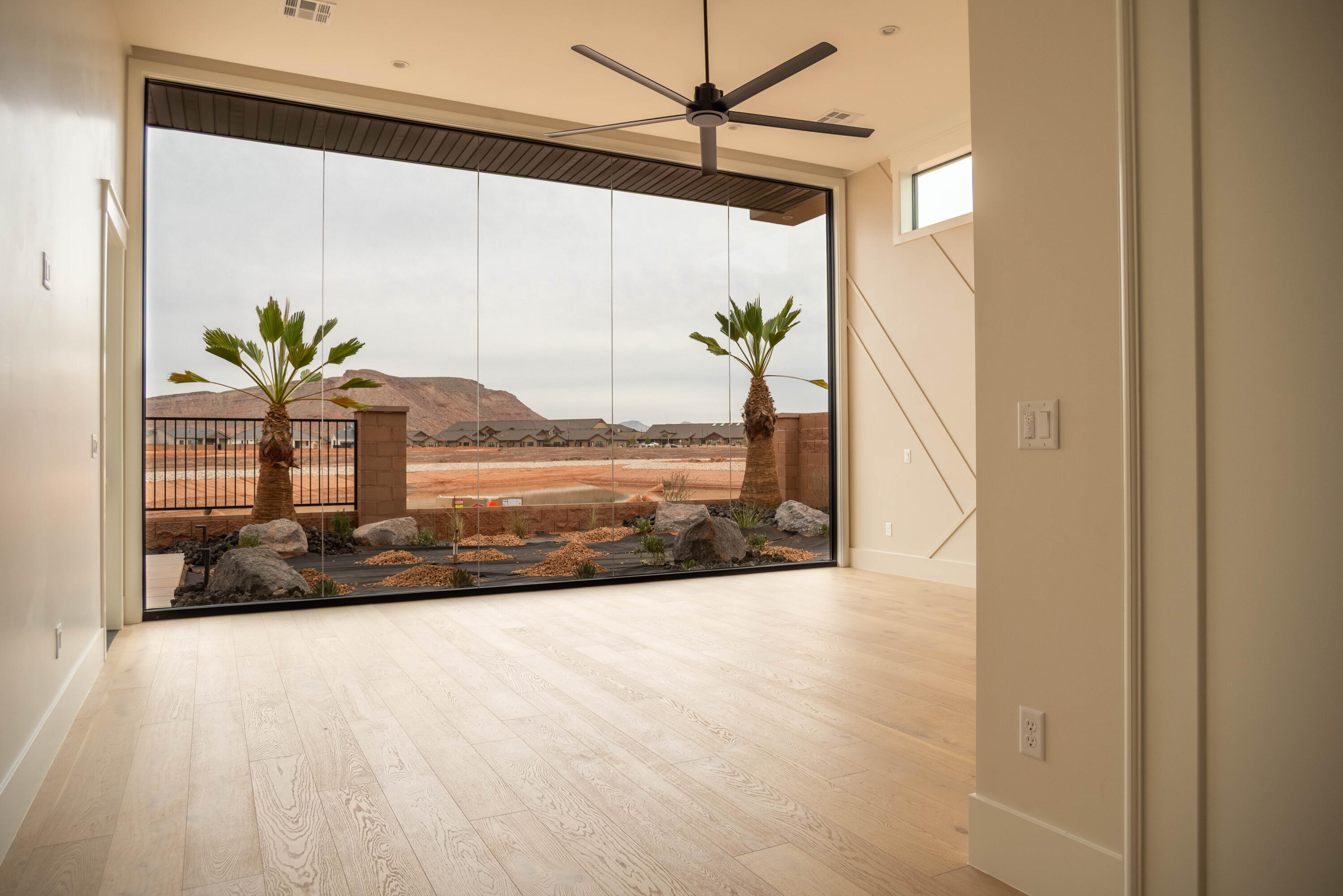 LAKESIDE STUCKI FARMS - Residential