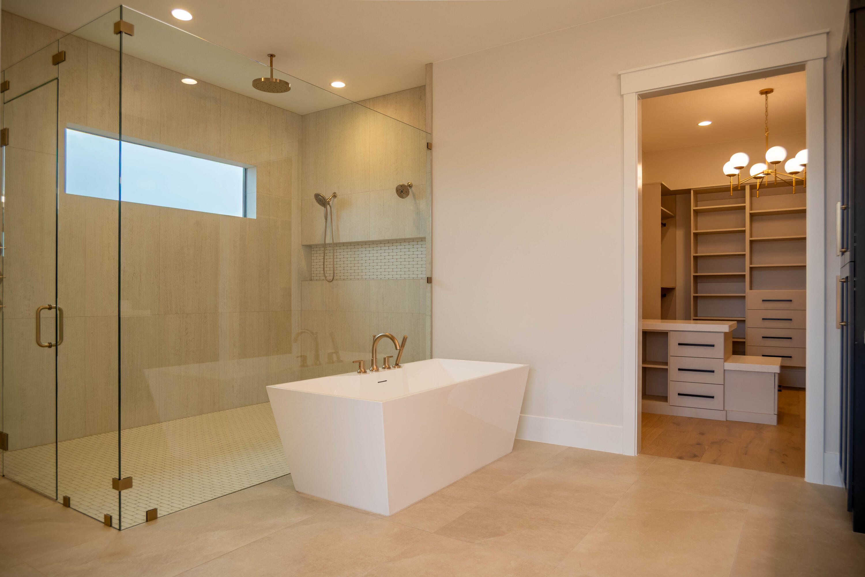 LAKESIDE STUCKI FARMS - Residential