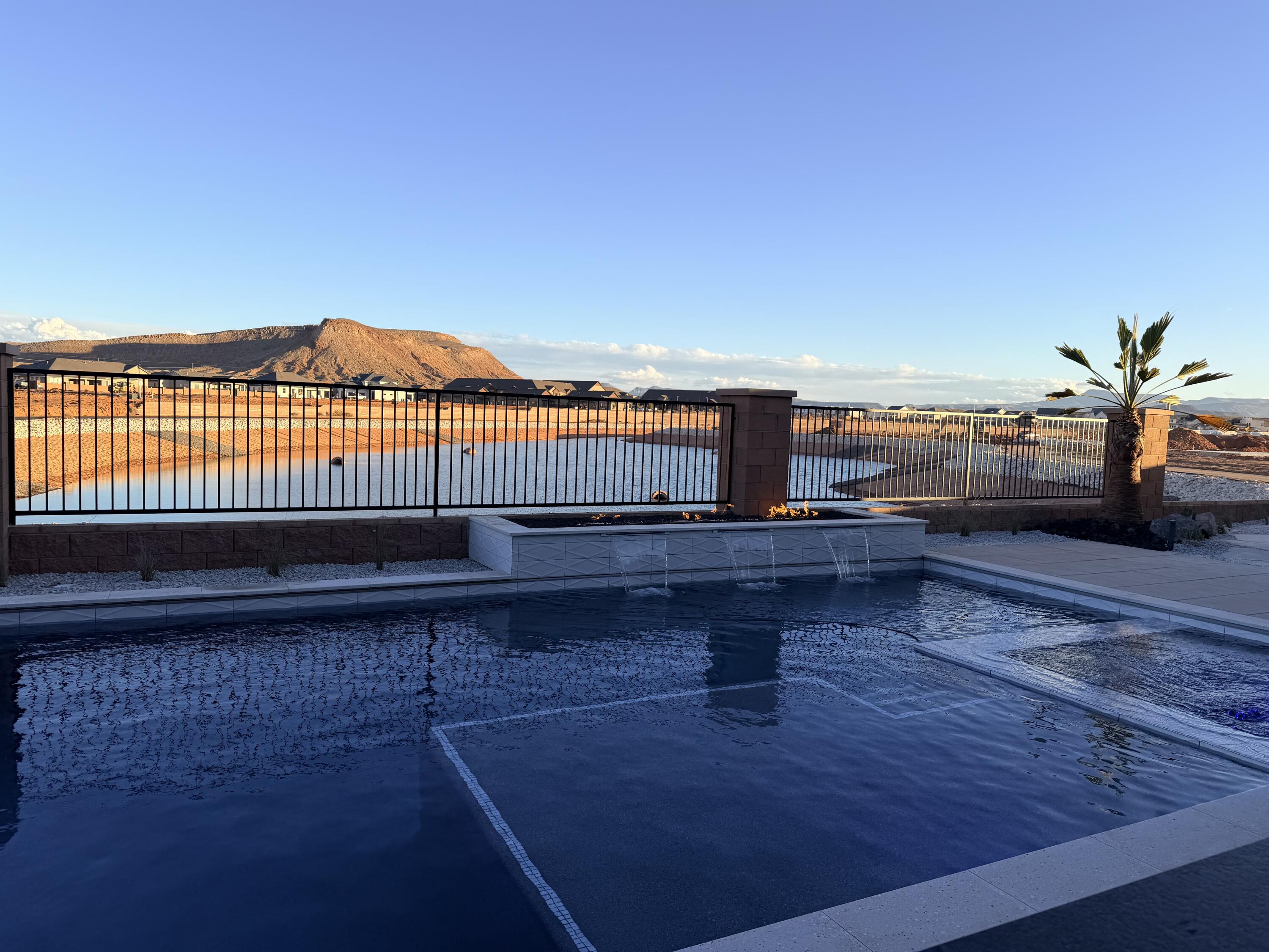 LAKESIDE STUCKI FARMS - Residential