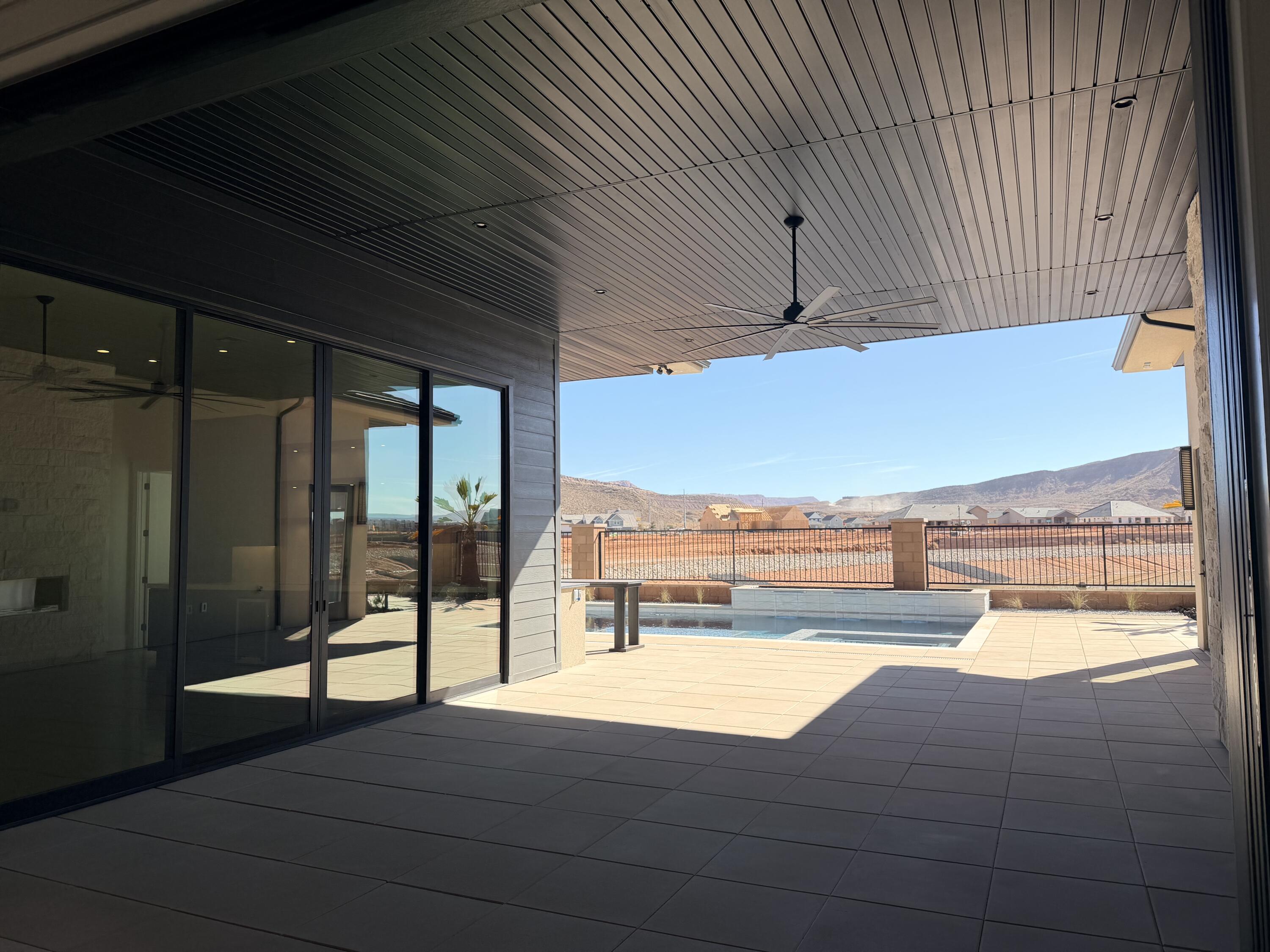 LAKESIDE STUCKI FARMS - Residential