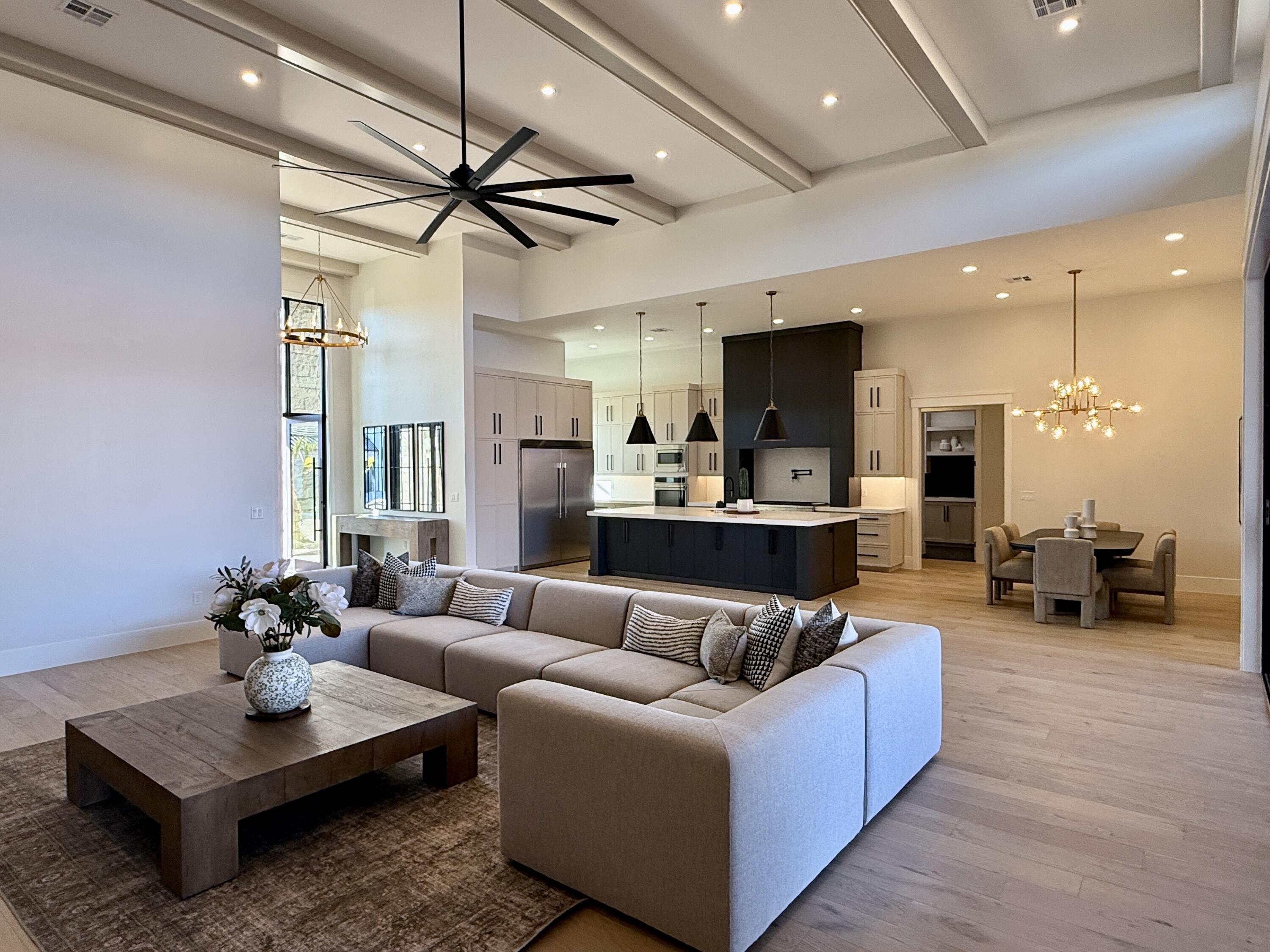 LAKESIDE STUCKI FARMS - Residential