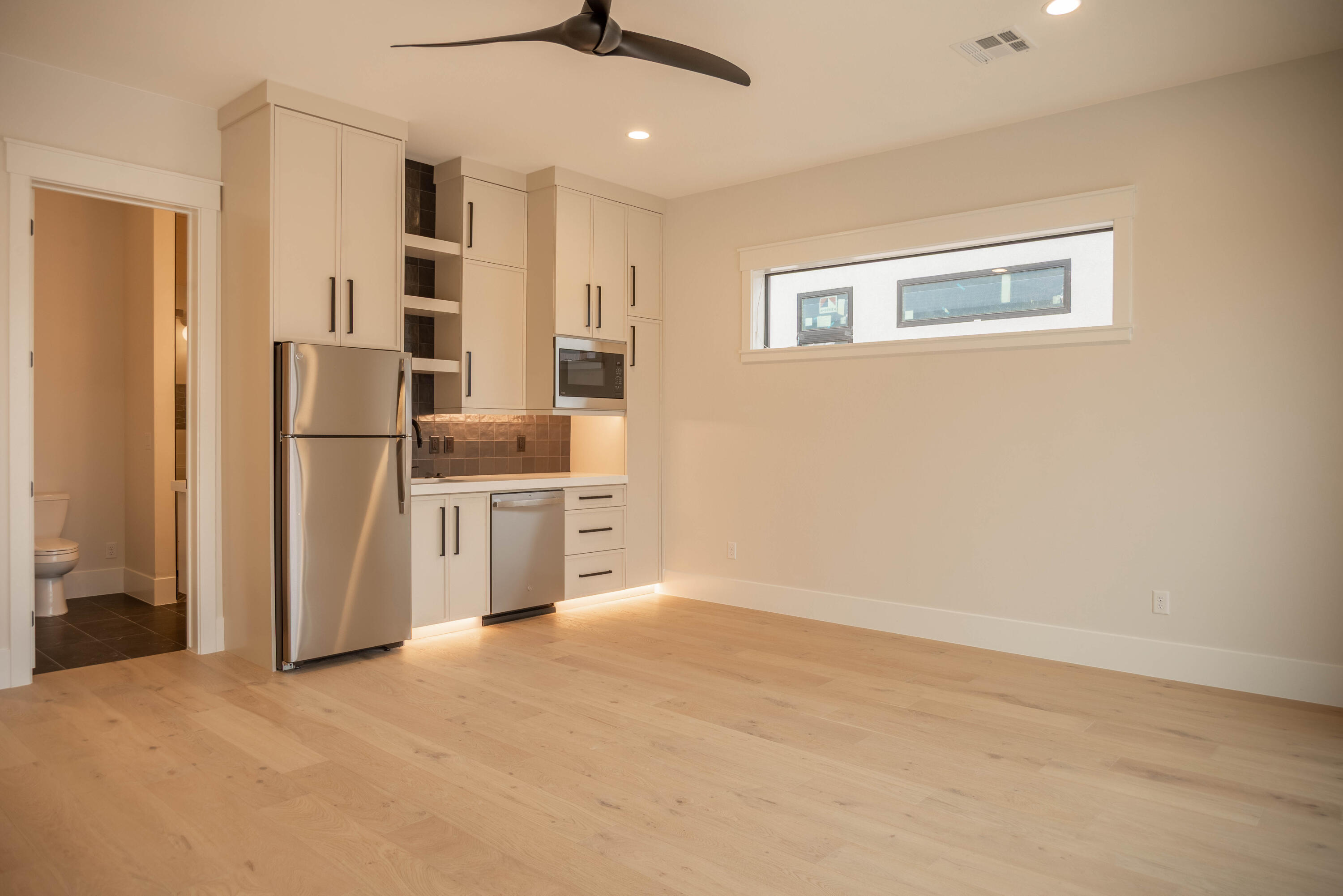 LAKESIDE STUCKI FARMS - Residential