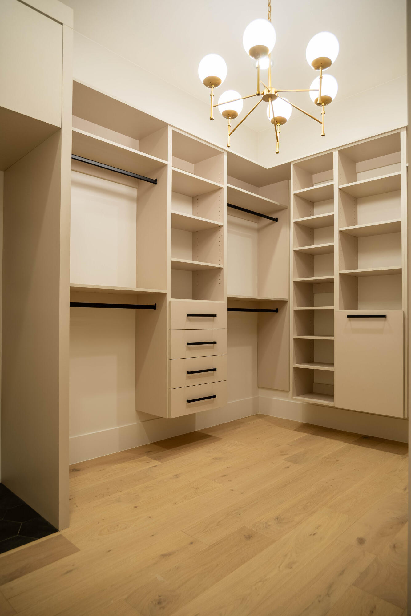 LAKESIDE STUCKI FARMS - Residential