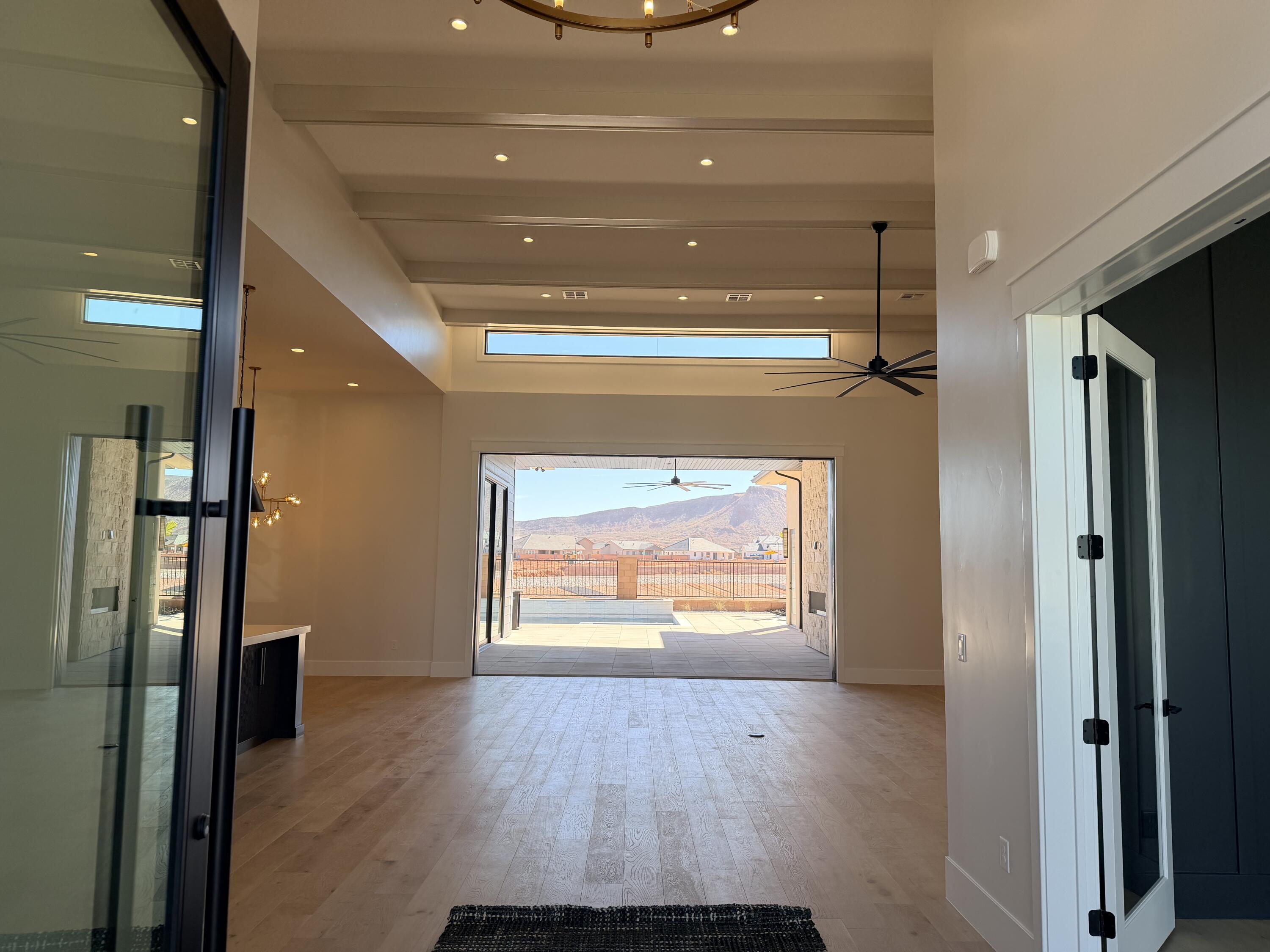 LAKESIDE STUCKI FARMS - Residential