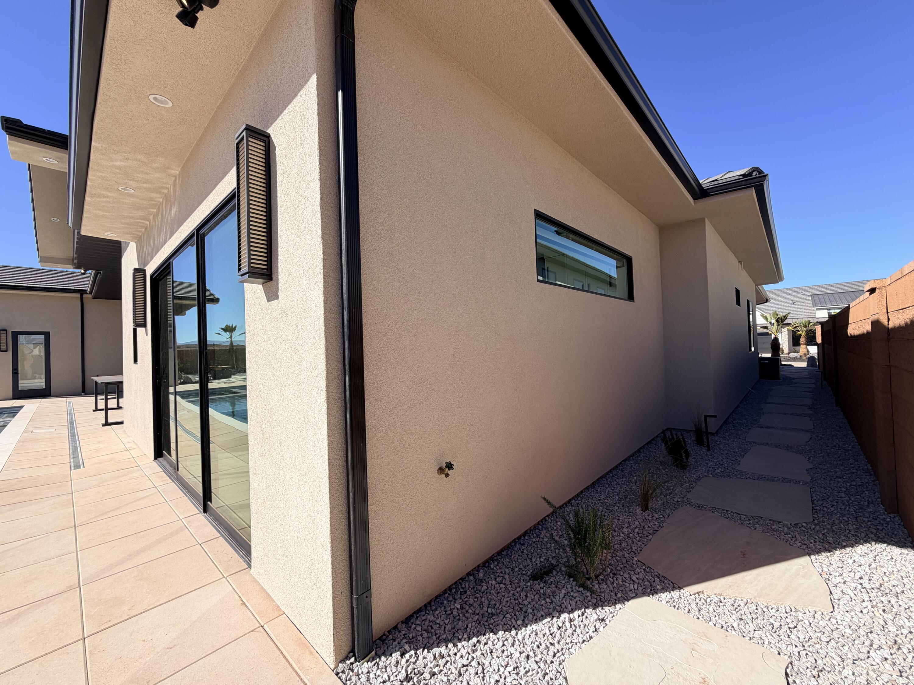 LAKESIDE STUCKI FARMS - Residential