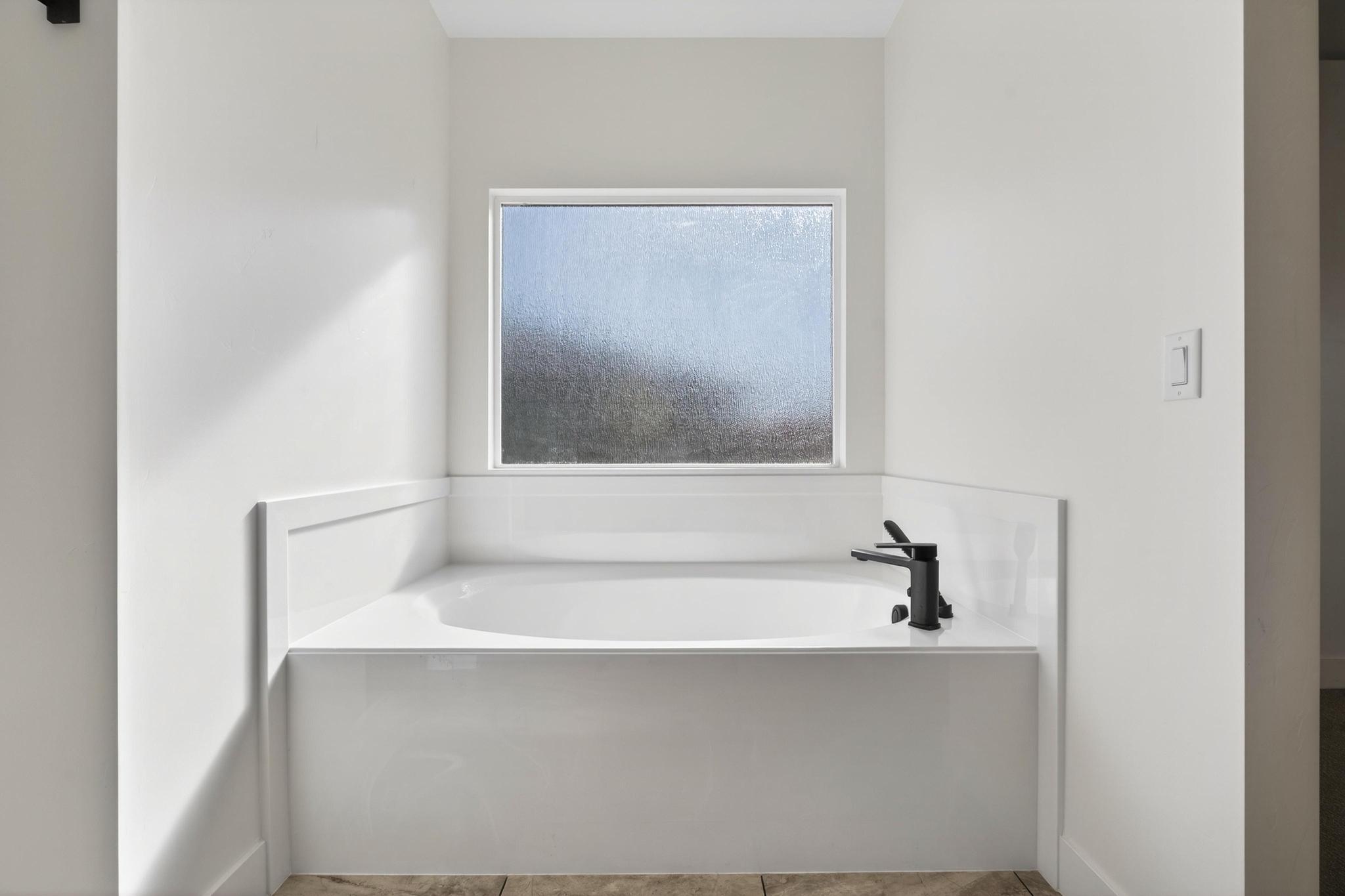 WHITE CANYON - Residential