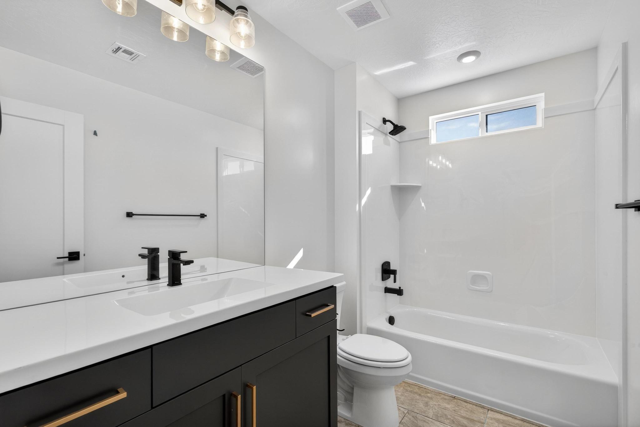 WHITE CANYON - Residential