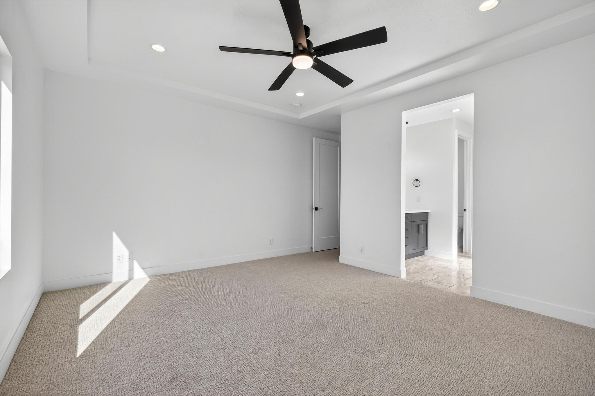 WHITE CANYON - Residential