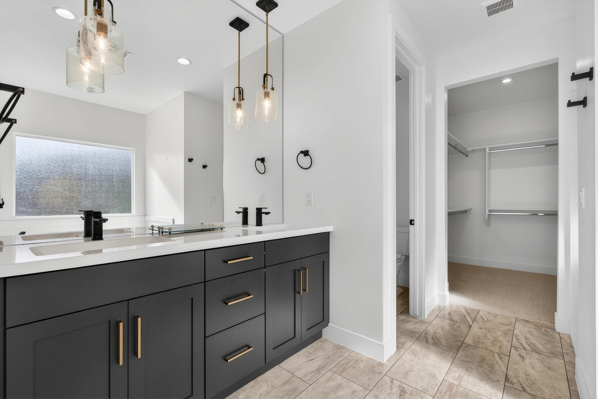 WHITE CANYON - Residential