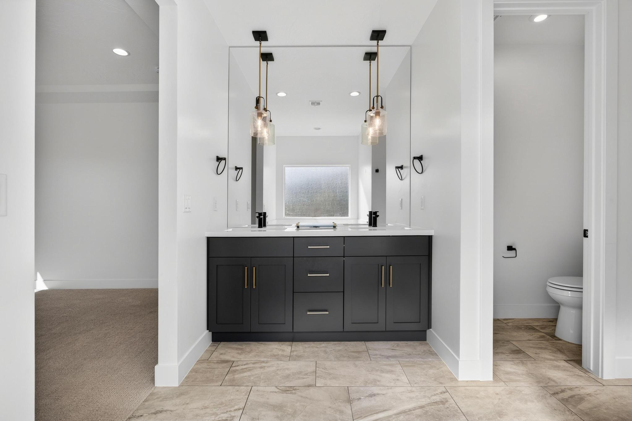 WHITE CANYON - Residential