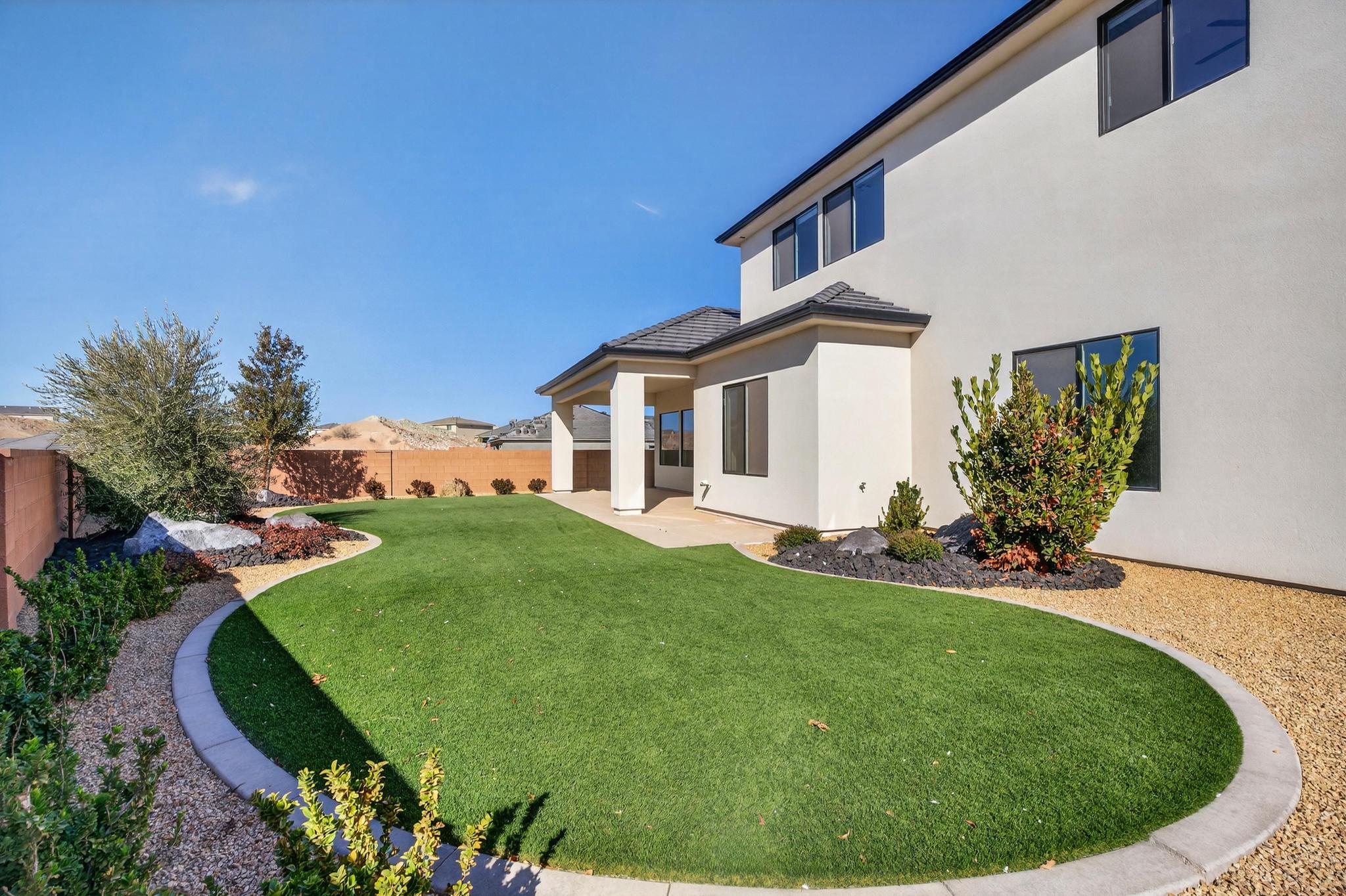 WHITE CANYON - Residential