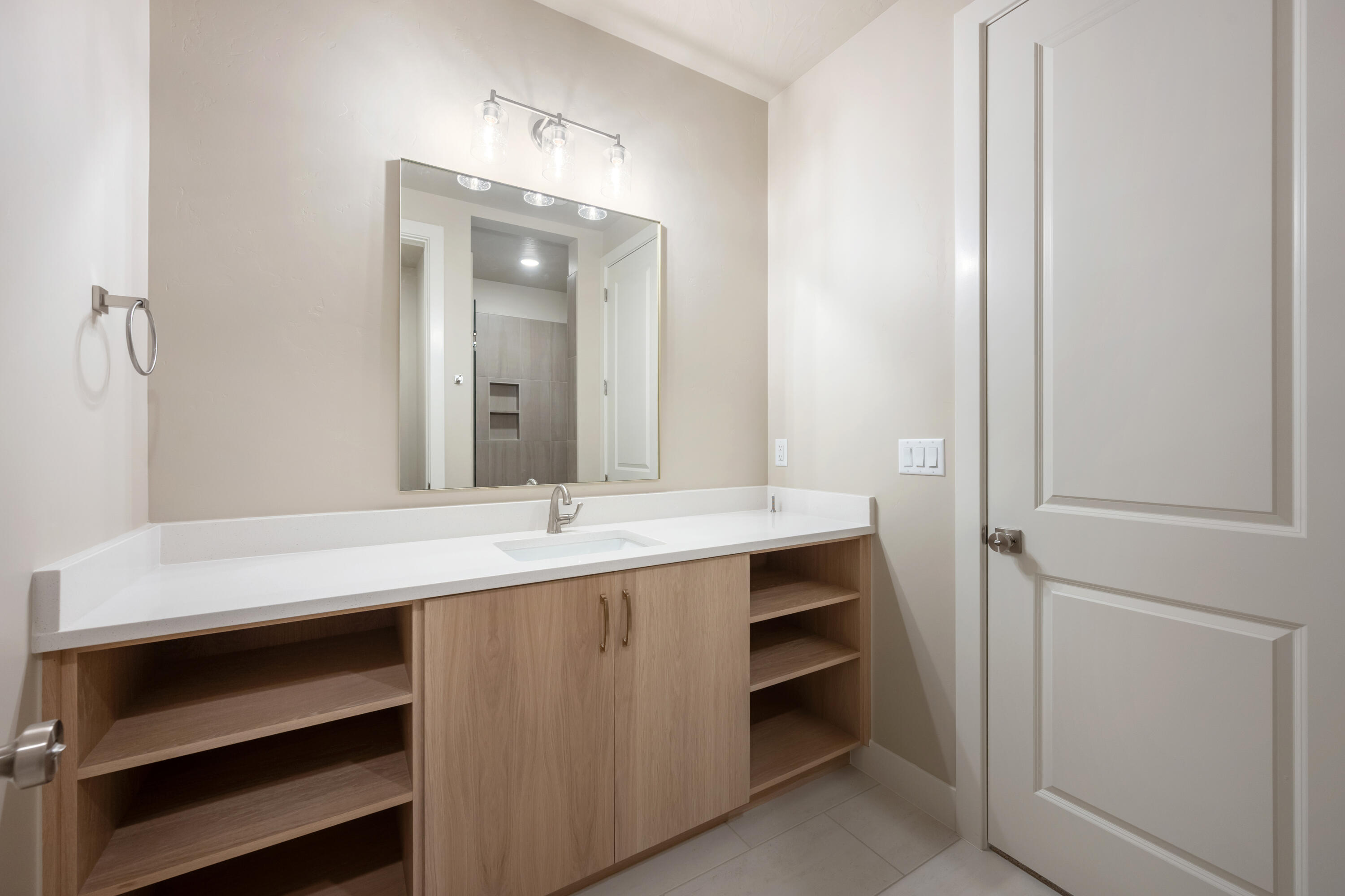 ATKINVILLE TOWNHOMES AT DESERT COLOR - Residential