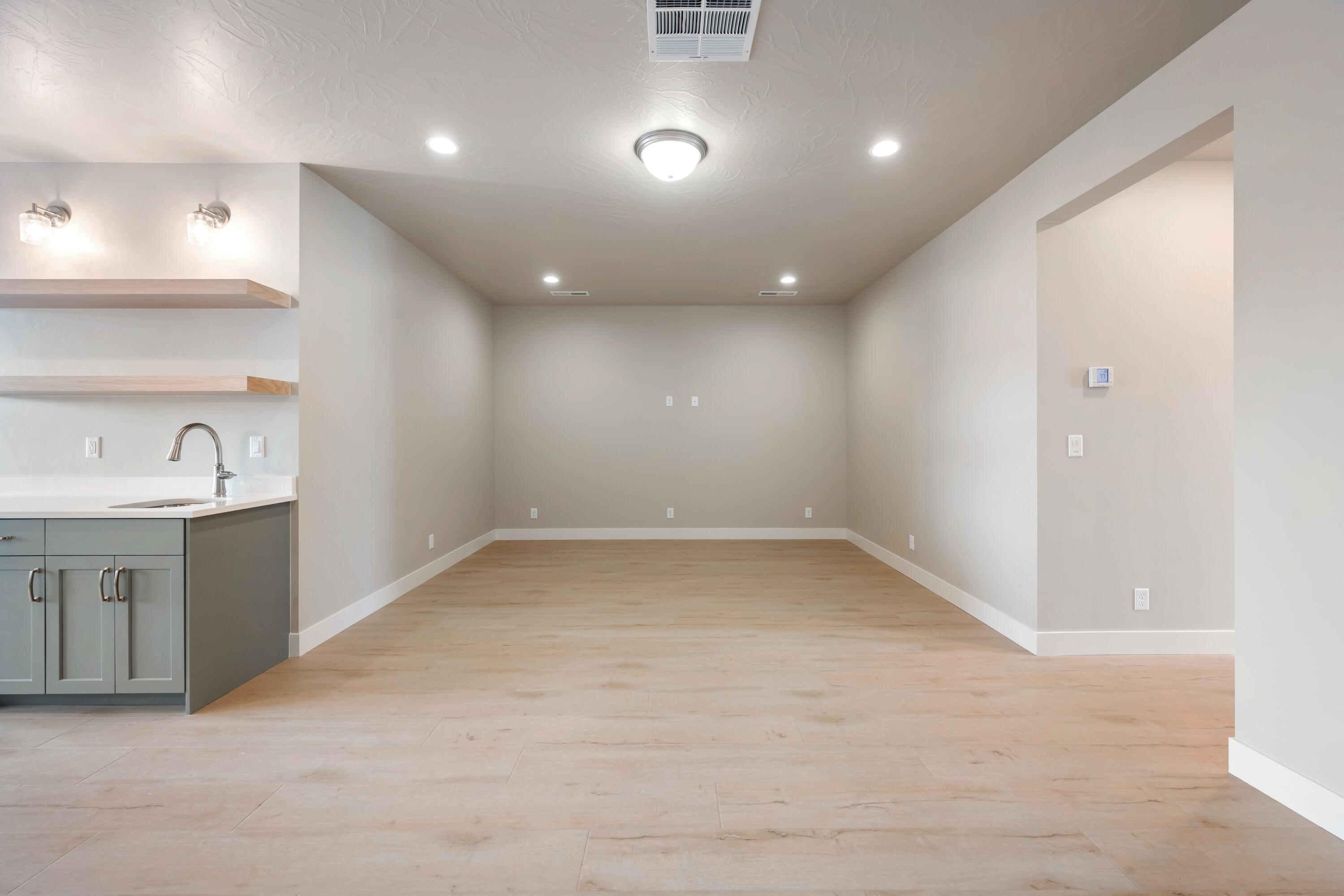 ATKINVILLE TOWNHOMES AT DESERT COLOR - Residential