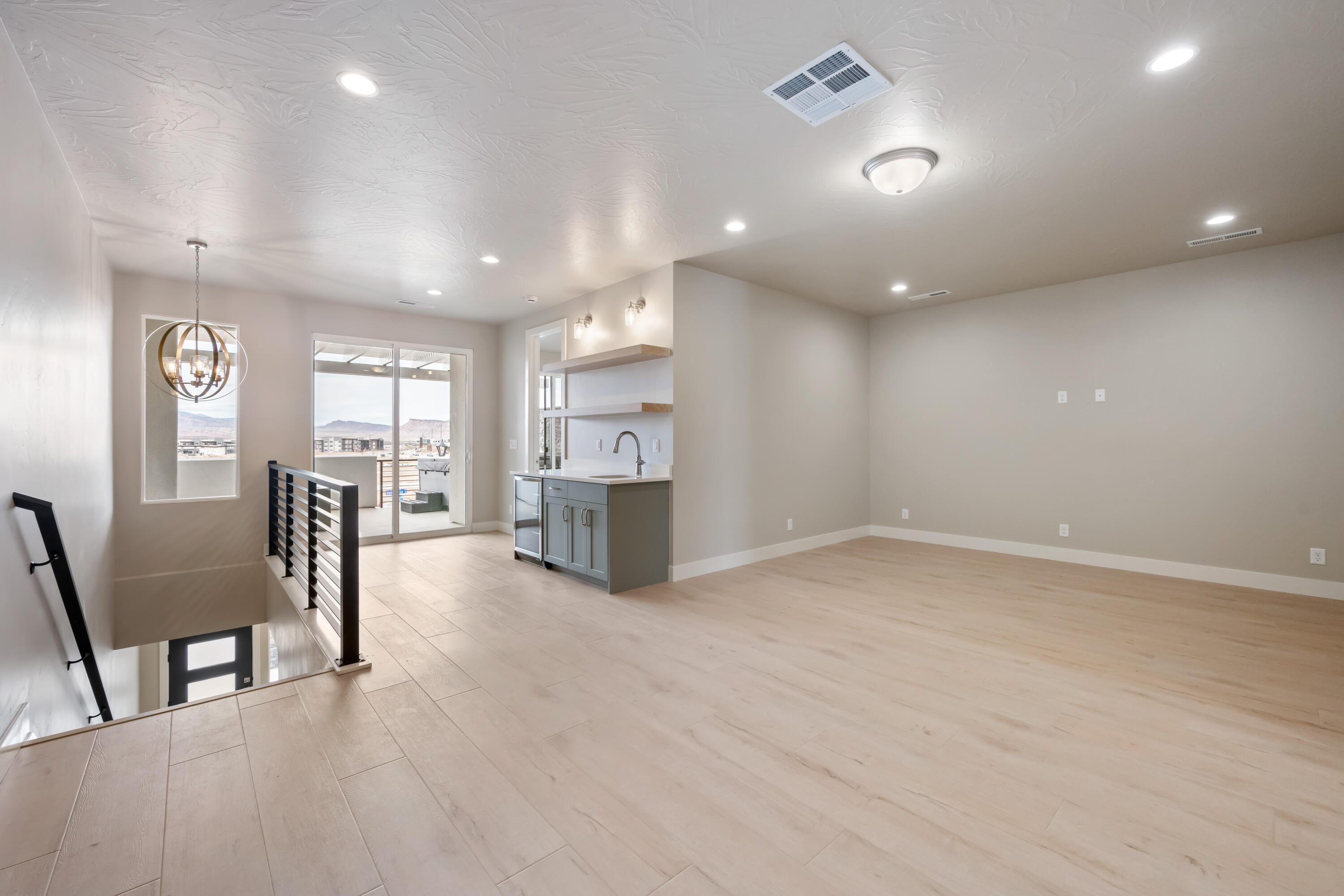 ATKINVILLE TOWNHOMES AT DESERT COLOR - Residential