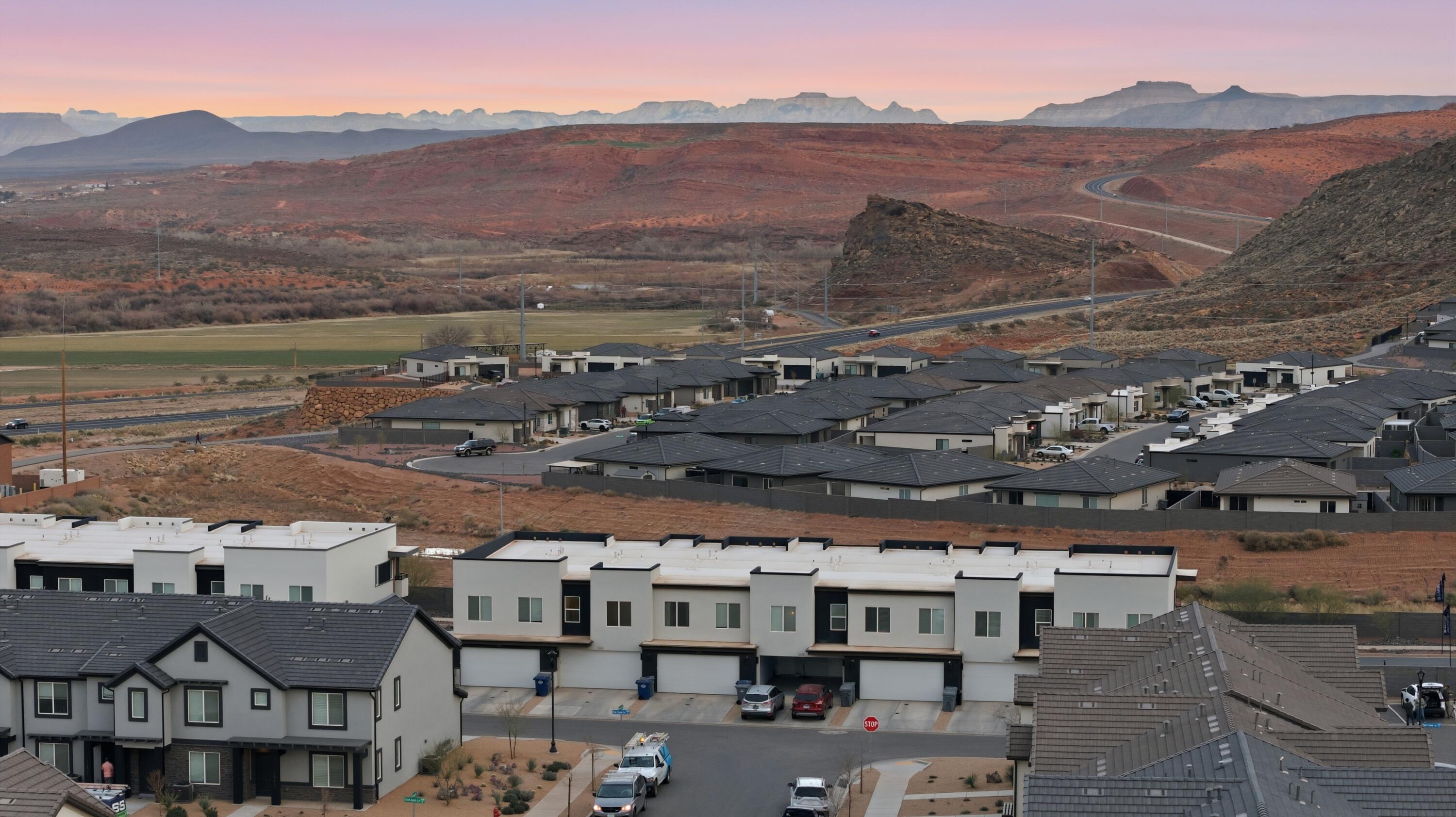 LABYRINTH PT AT LG VALLEY - Residential