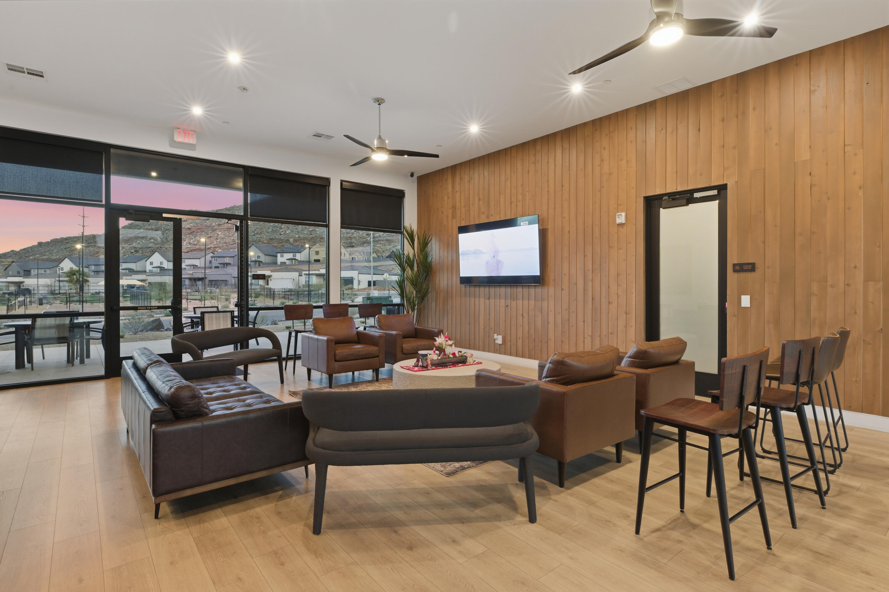 LABYRINTH PT AT LG VALLEY - Residential