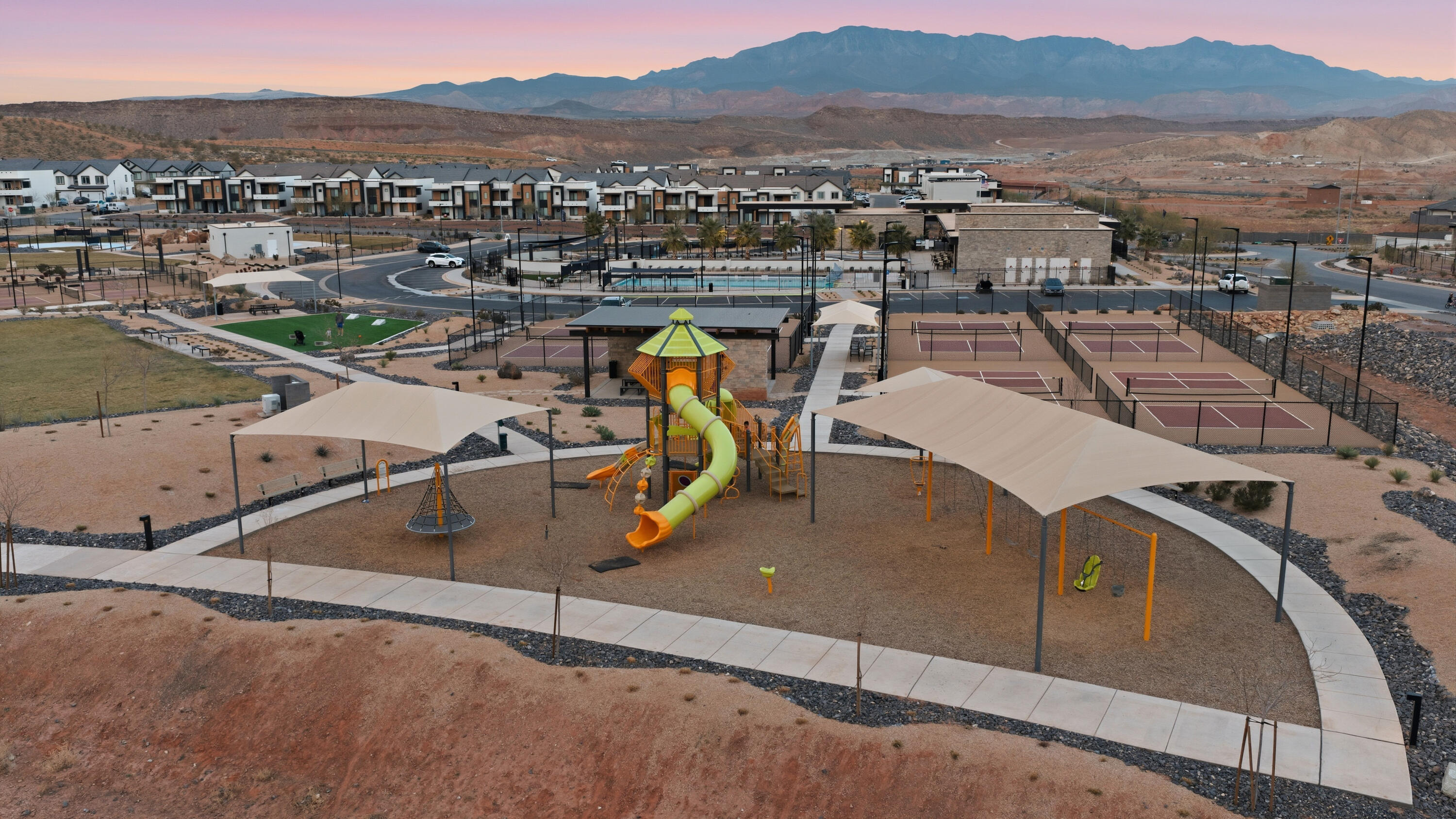 LABYRINTH PT AT LG VALLEY - Residential