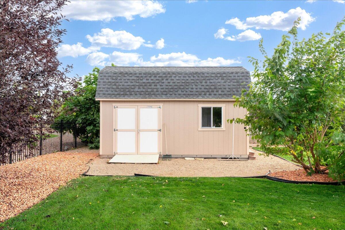 HAWTHORN ESTATES - Residential