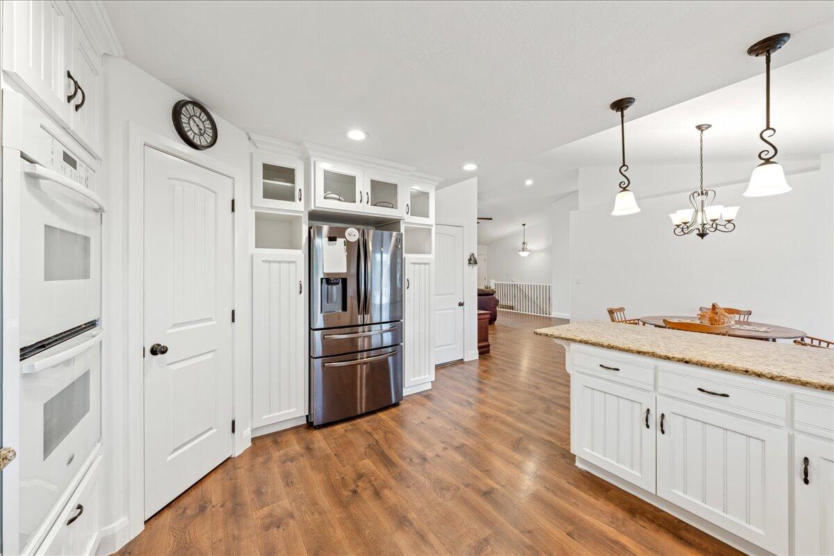 HAWTHORN ESTATES - Residential