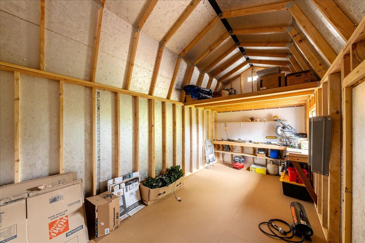 HAWTHORN ESTATES - Residential