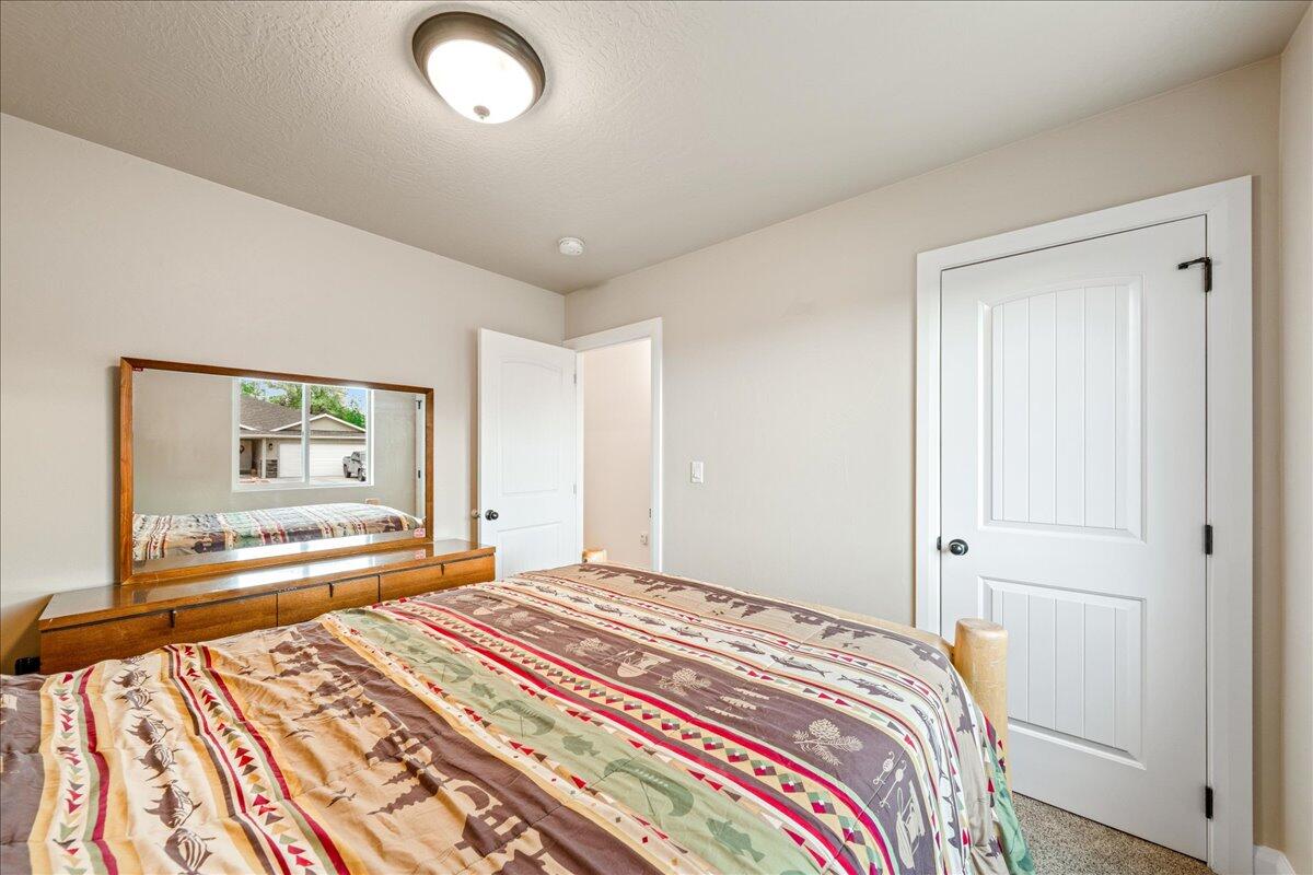 HAWTHORN ESTATES - Residential