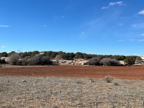 Tiny photo for 2591 S Desert Drive, Apple Valley, UT 84737 (MLS # 26-268309)