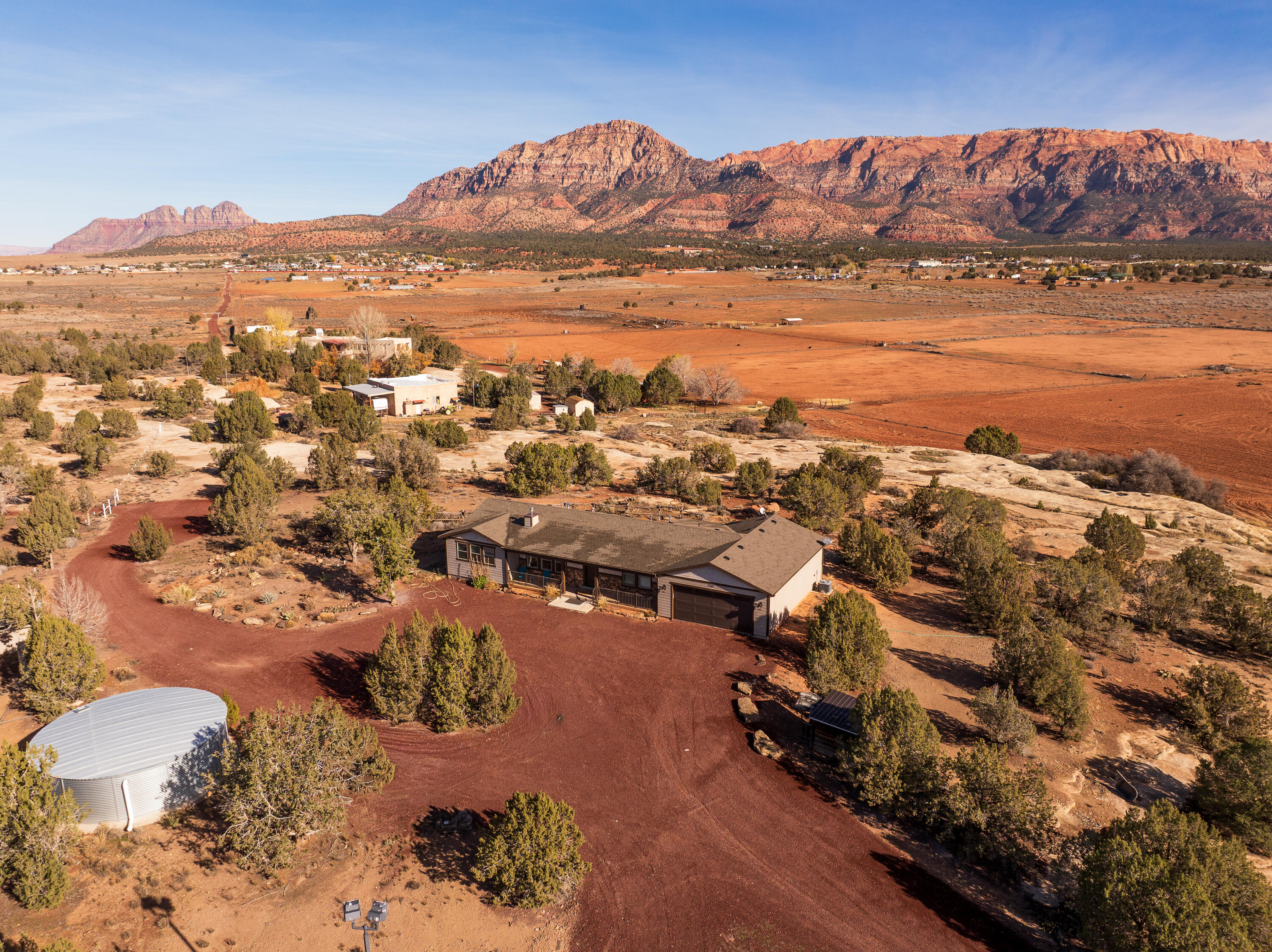 APPLE VALLEY TOWNSITE - Residential