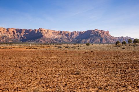 Tiny photo for 2591 S Desert Drive, Apple Valley, UT 84737 (MLS # 26-268309)