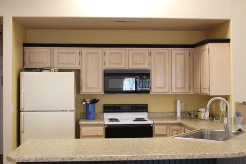 Tiny photo for 210 N Mall DR, Saint George, UT 84790 (MLS # 26-271827)