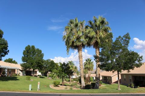 Tiny photo for 210 N Mall DR, Saint George, UT 84790 (MLS # 26-271827)