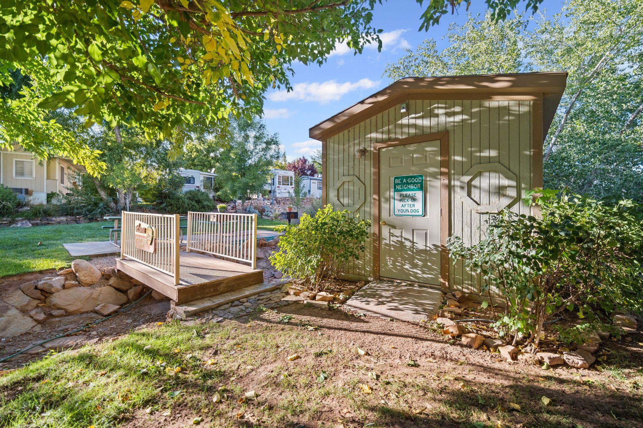 HARRISBURG LAKESIDE ESTATES - Residential