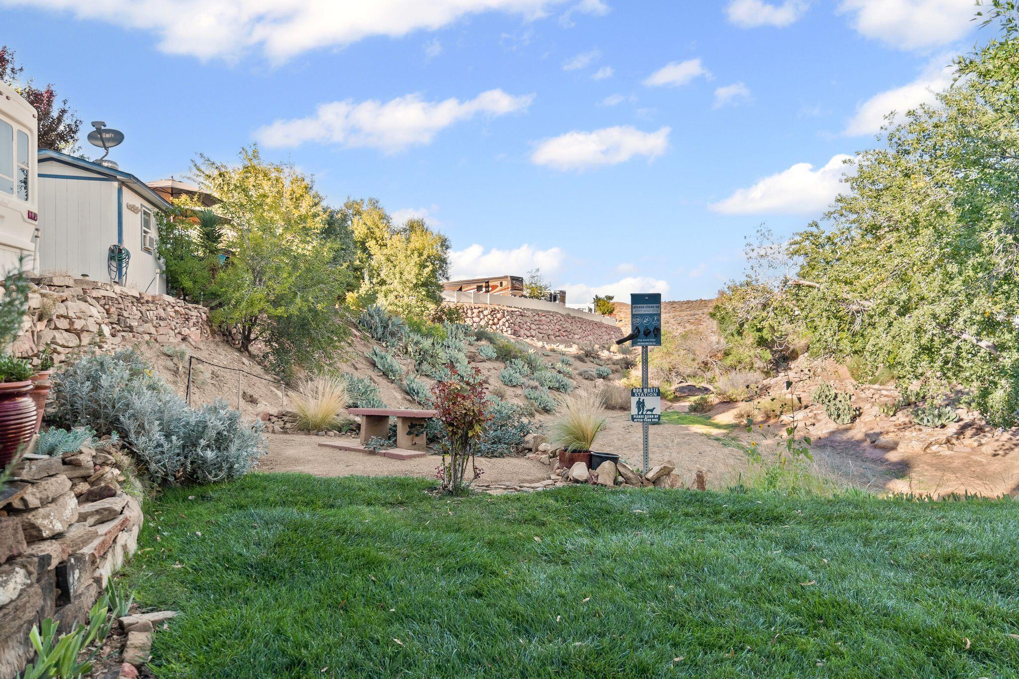 HARRISBURG LAKESIDE ESTATES - Residential