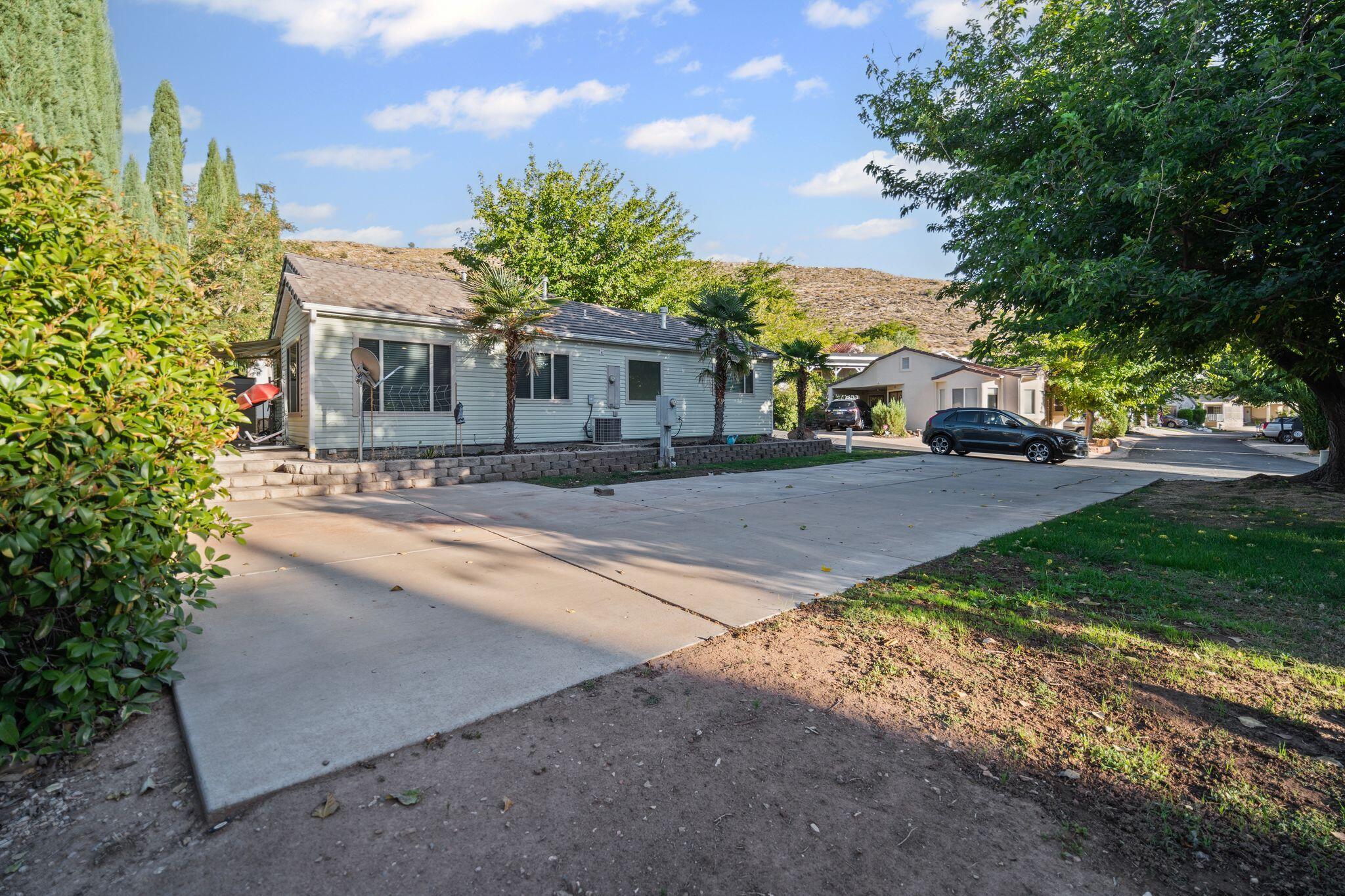 HARRISBURG LAKESIDE ESTATES - Residential