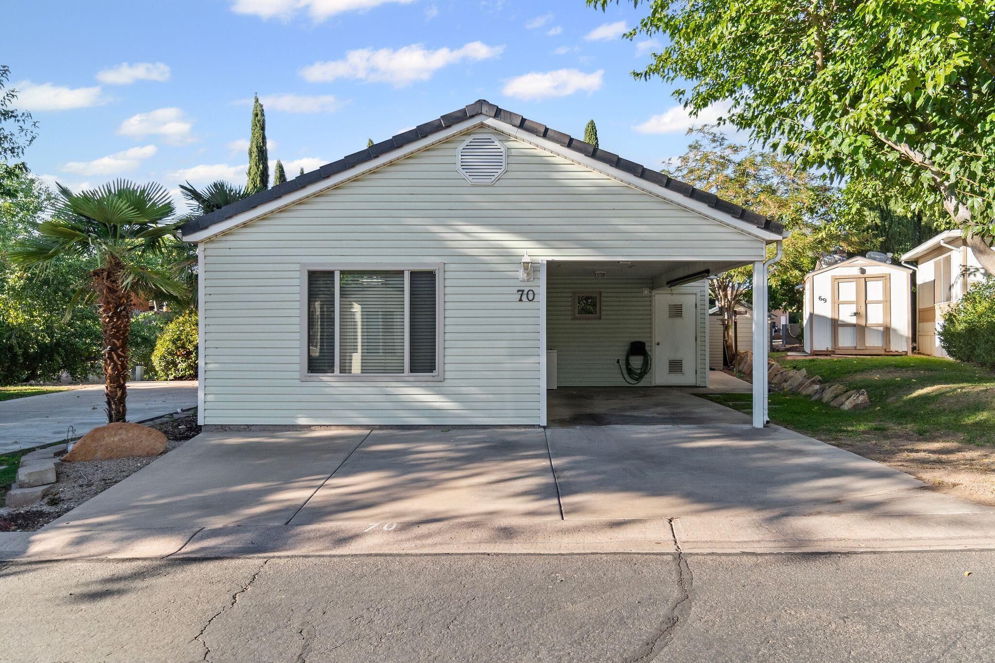 HARRISBURG LAKESIDE ESTATES - Residential