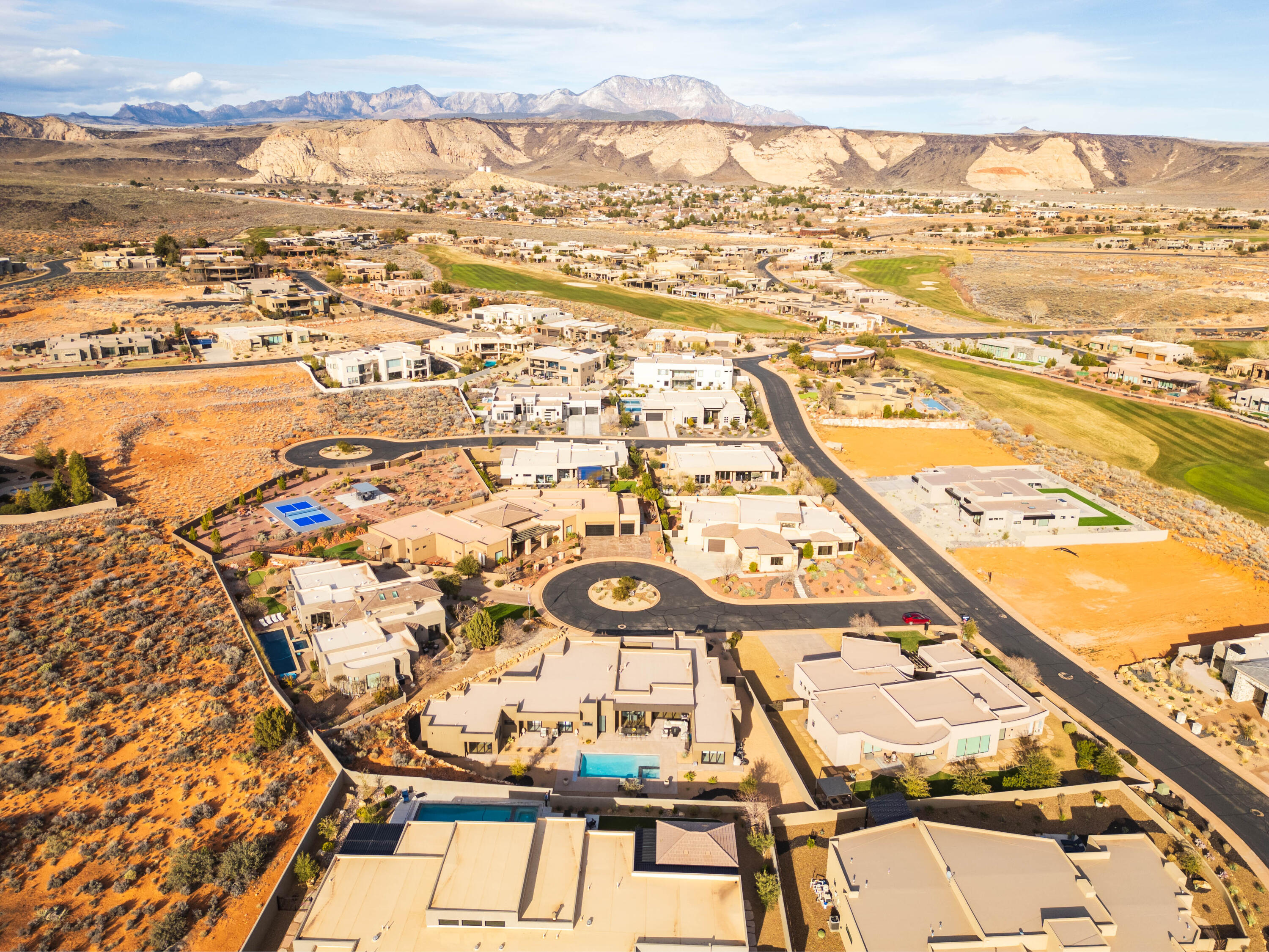 LEDGES OF ST GEORGE - Residential