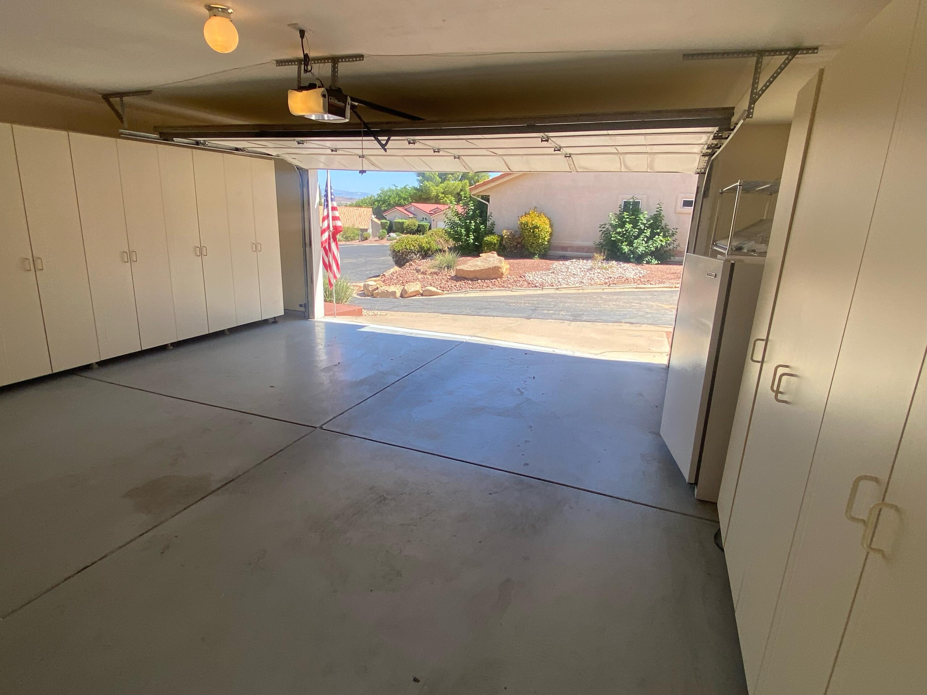 DESERT IMAGES TOWNHOMES - Residential