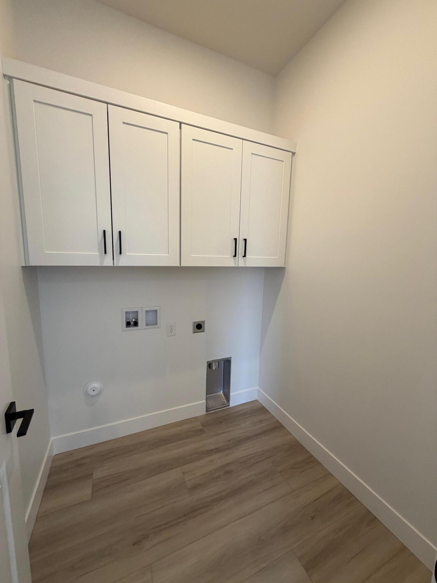 ESTATES AT SAND HOLLOW - Residential