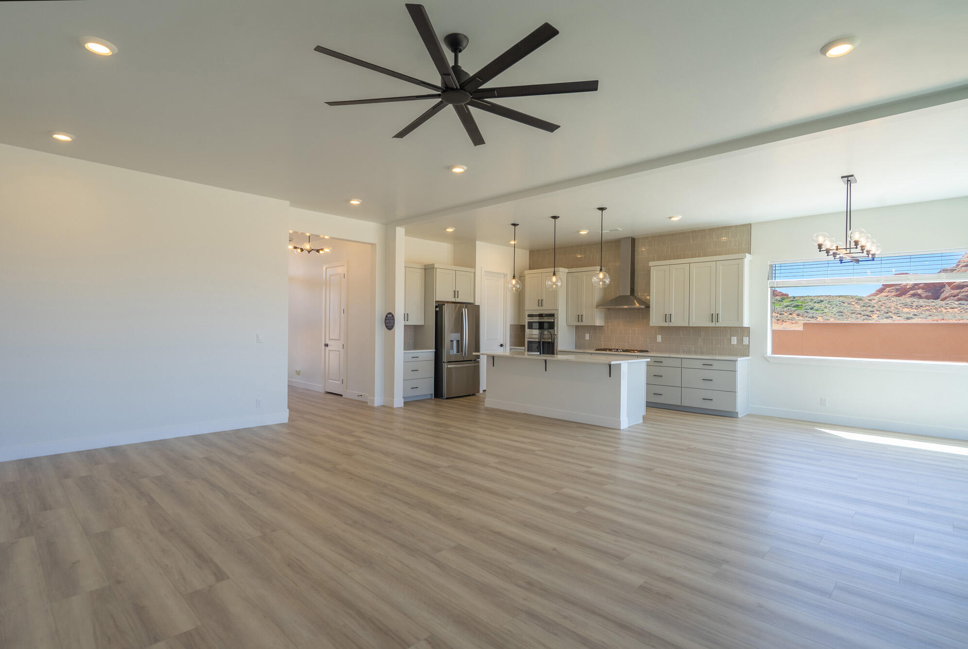 ESTATES AT SAND HOLLOW - Residential