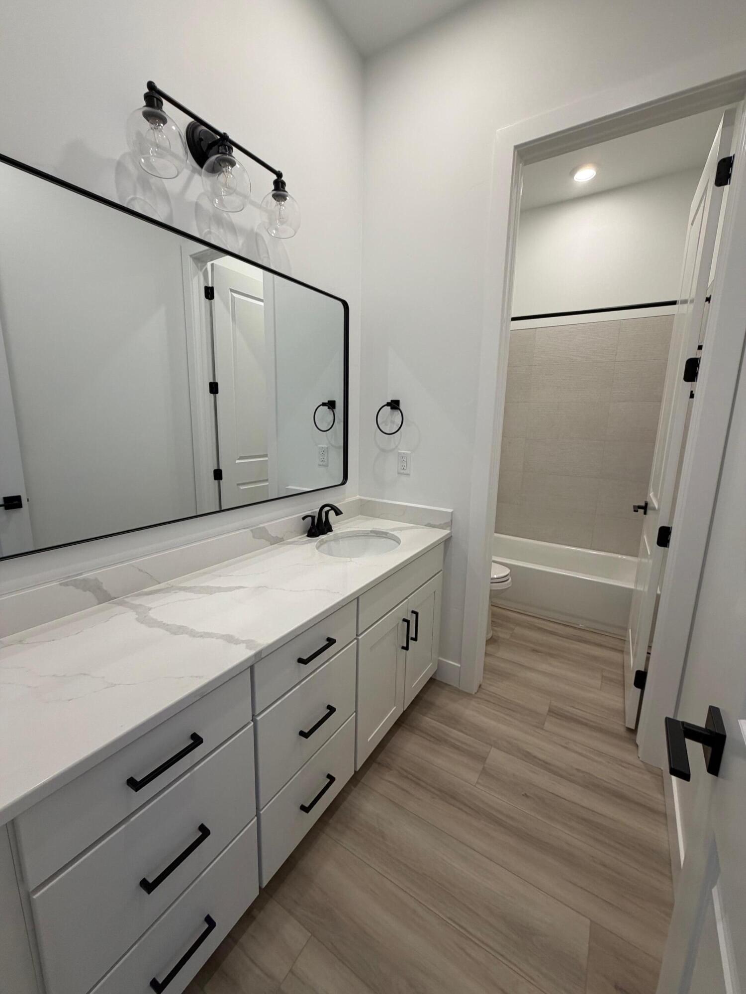 ESTATES AT SAND HOLLOW - Residential