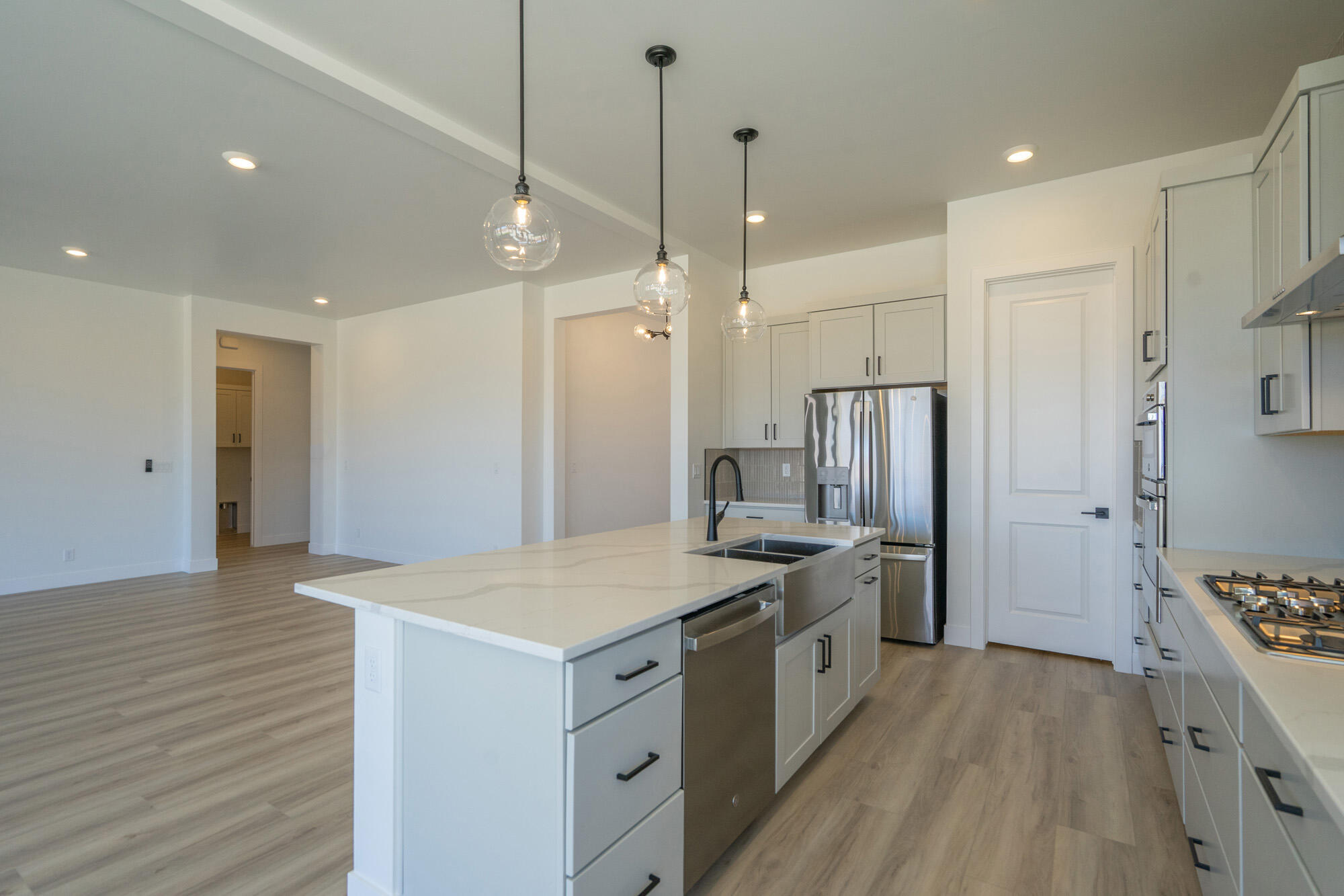 ESTATES AT SAND HOLLOW - Residential
