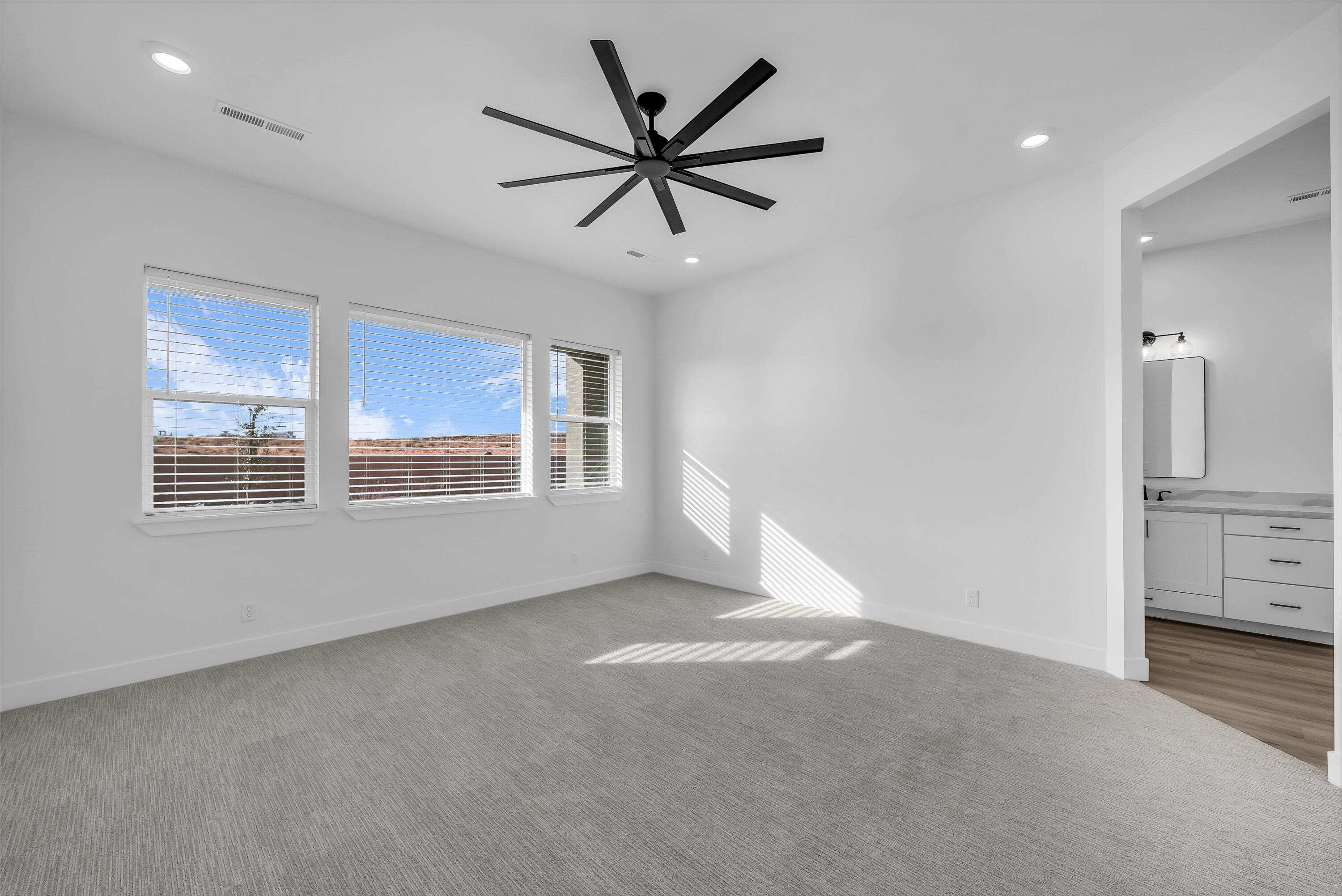 ESTATES AT SAND HOLLOW - Residential