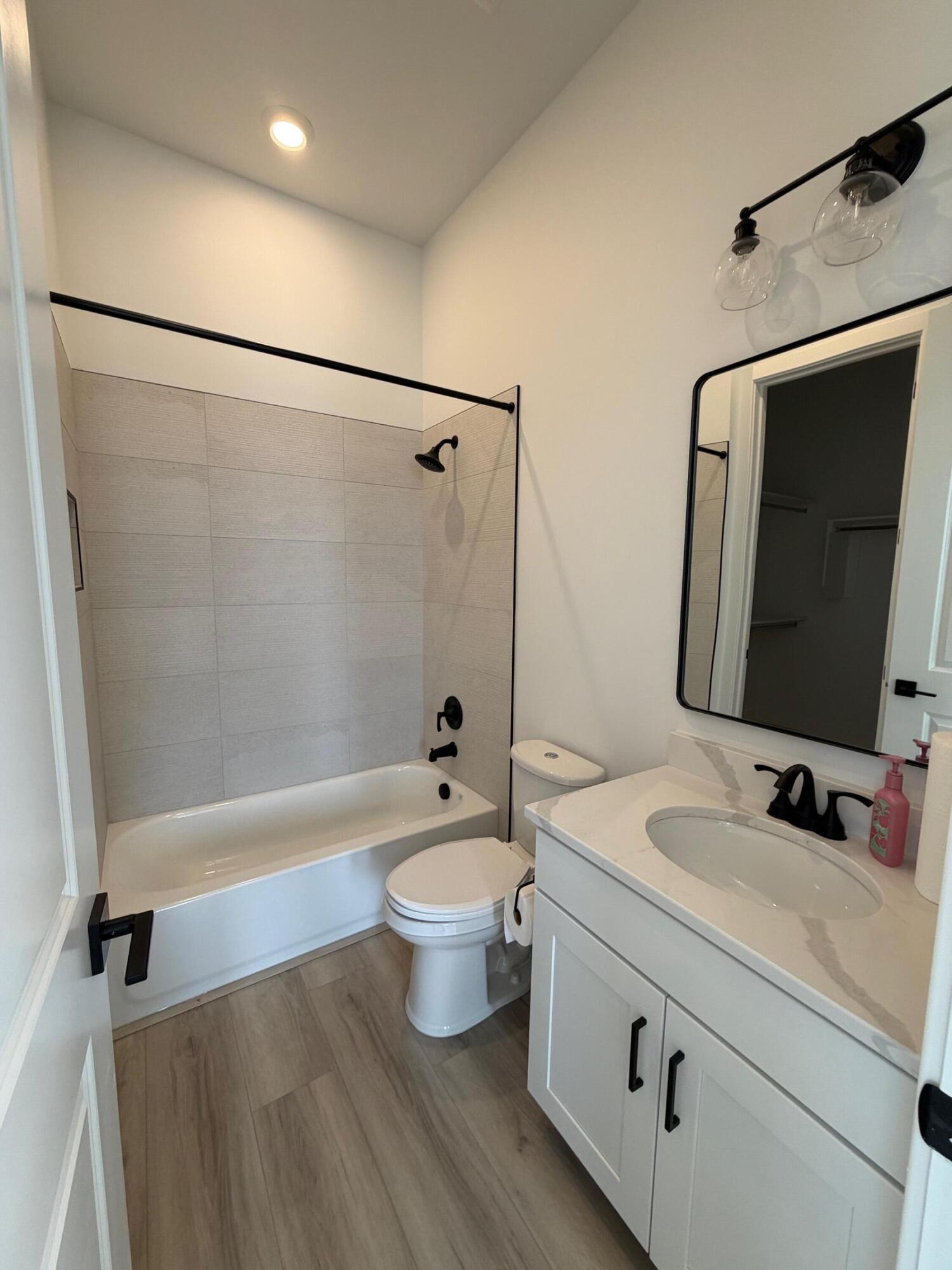 ESTATES AT SAND HOLLOW - Residential